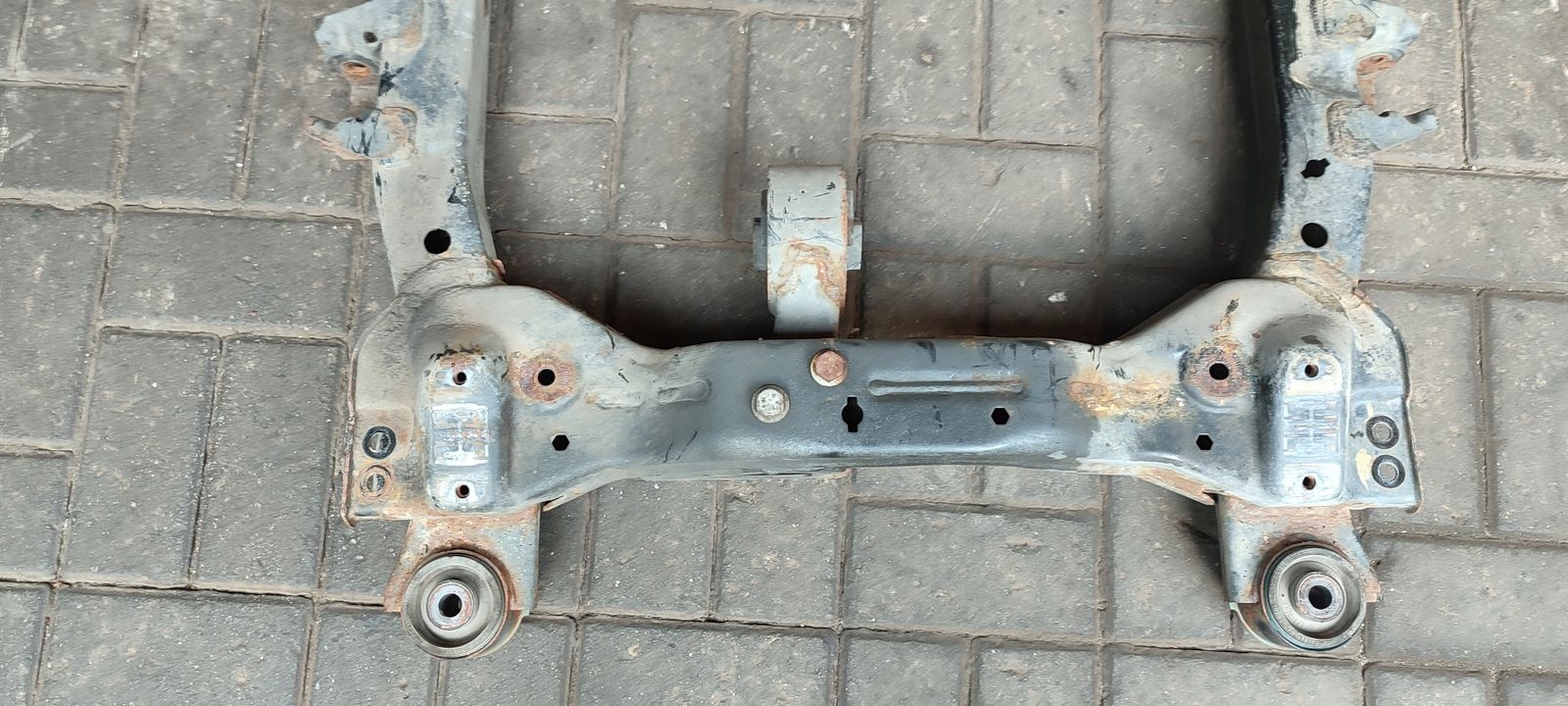 axle beam subframe front front Opel Zafira C 1,6 Z16XNT