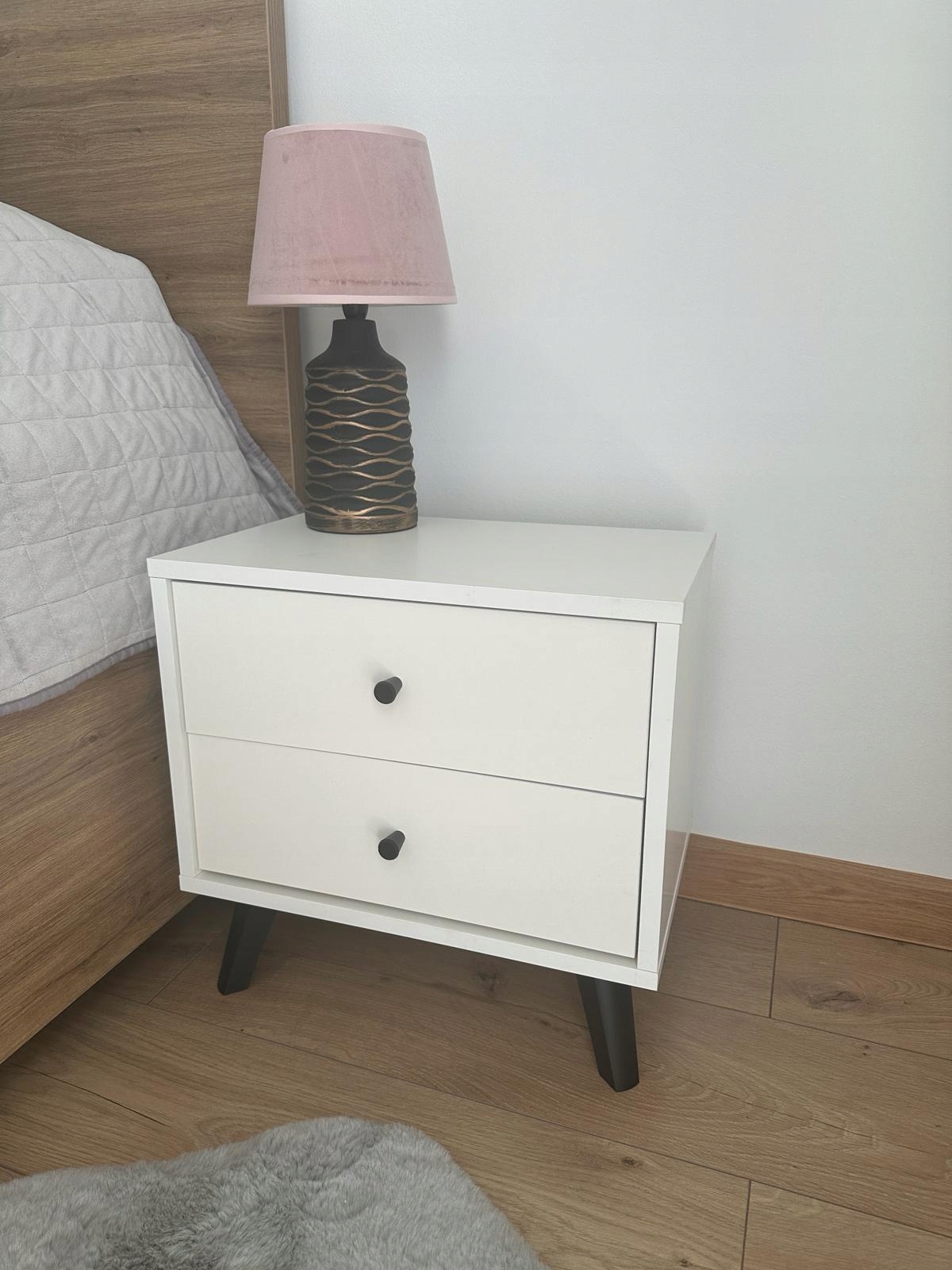 noční stolek 45 cm, 2 zásuvky, bílý