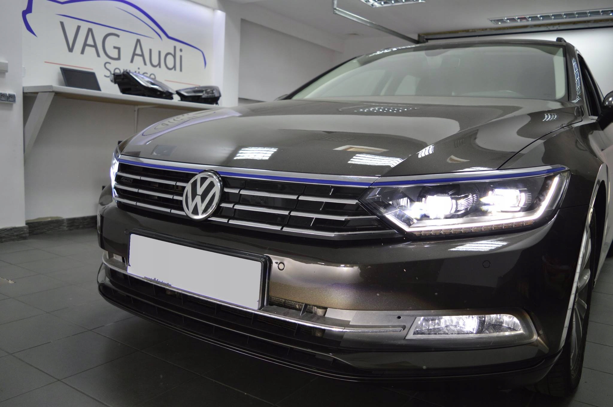 Lampy Top LED 8IU Volkswagen Passat B8 Montaż