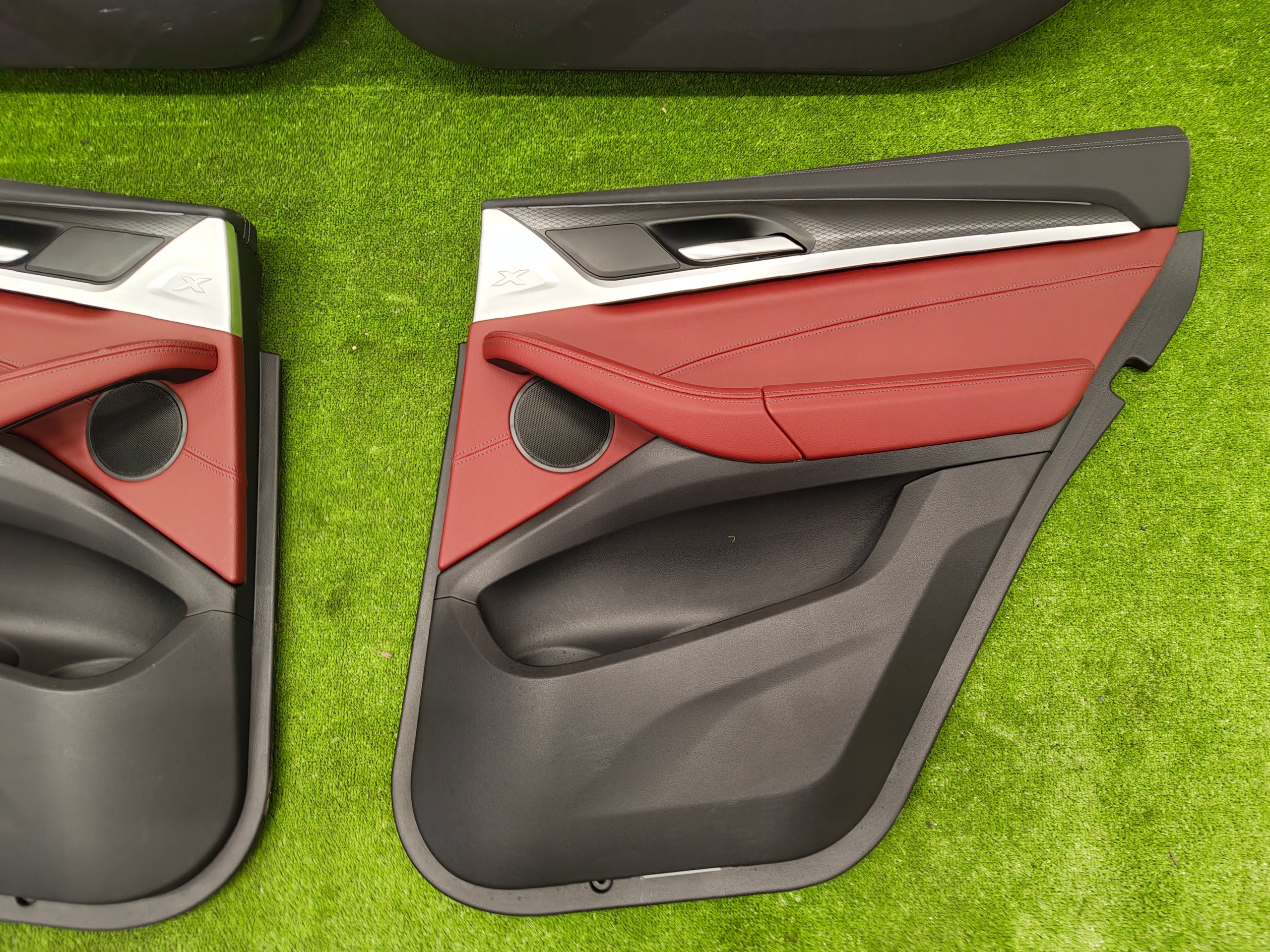 BMW X4 G02 upholstery door side side front rear part KOMPLET