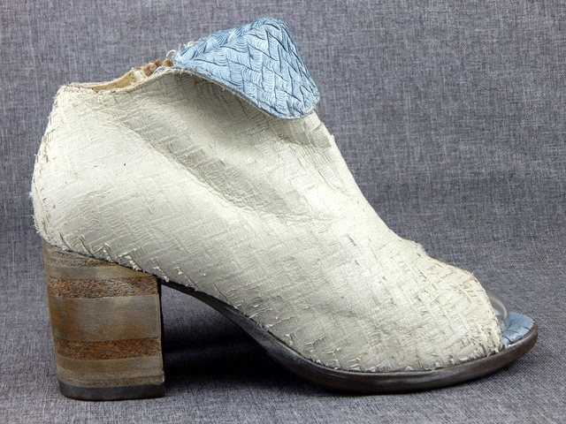 Buty ze skóry PAPUCEI r 41/27 cm Rozmiar 41