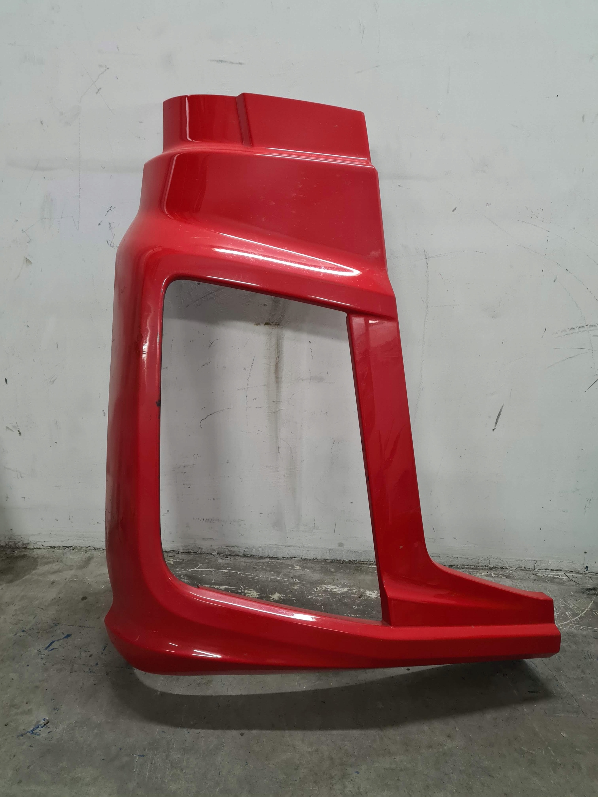 JC46-17E950-AJW - Ford F-max окуляр корпус лампы правый RH