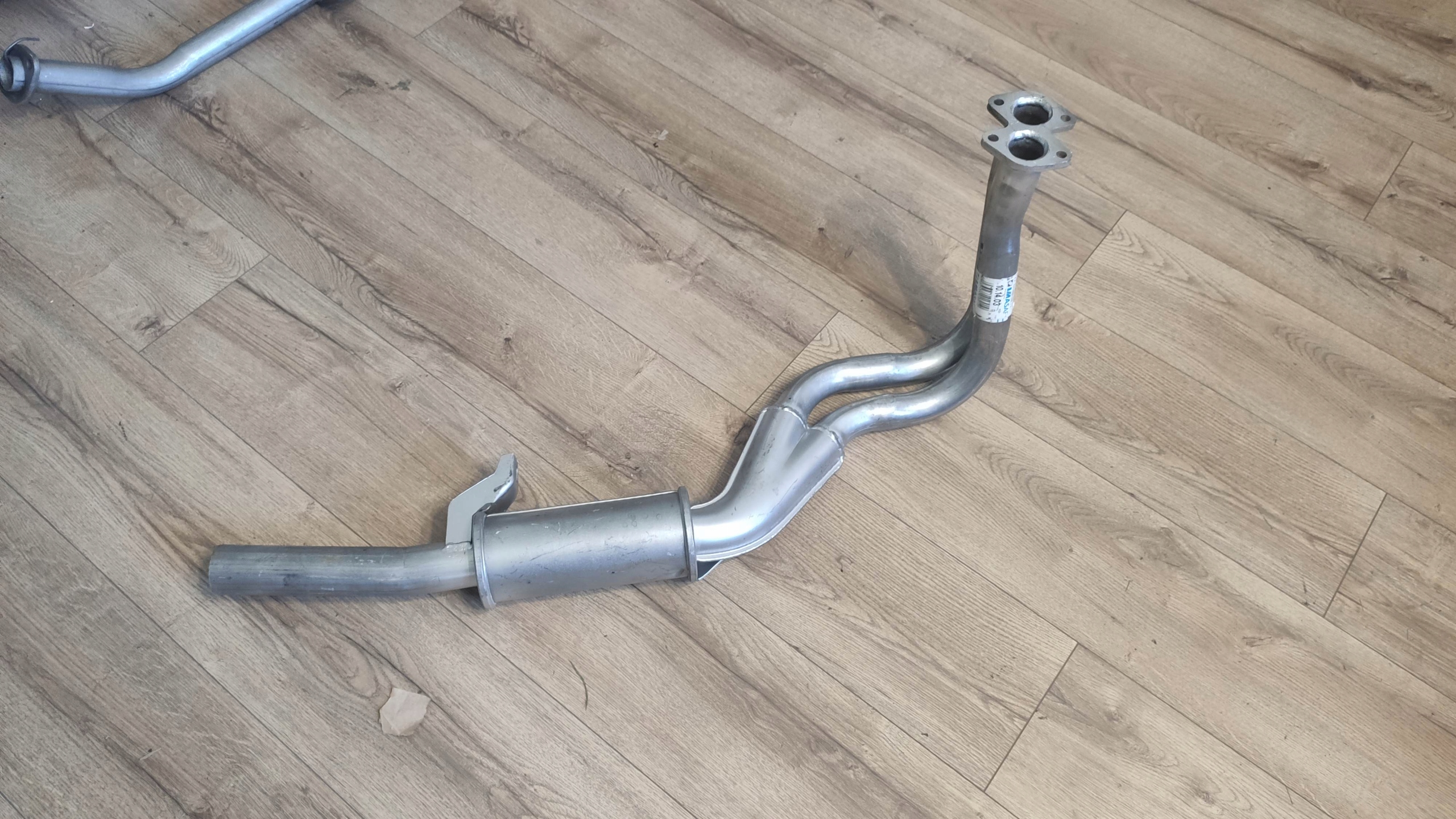 TLUMIK PRZEDNI RURA ALFA ROMEO GIULIETTA 116 77 85