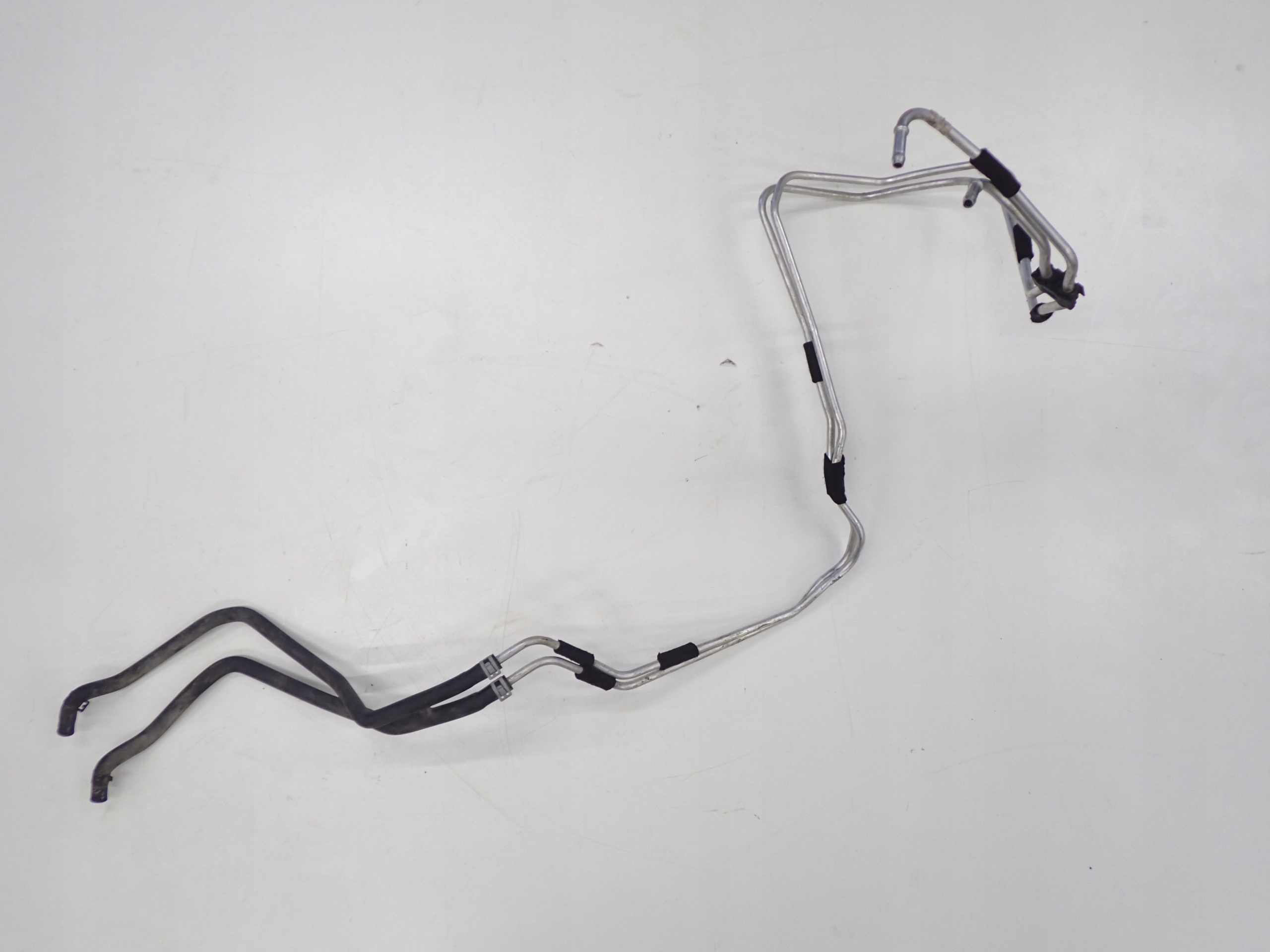 MERCEDES S W221 CL W216 водоводи A2218300417