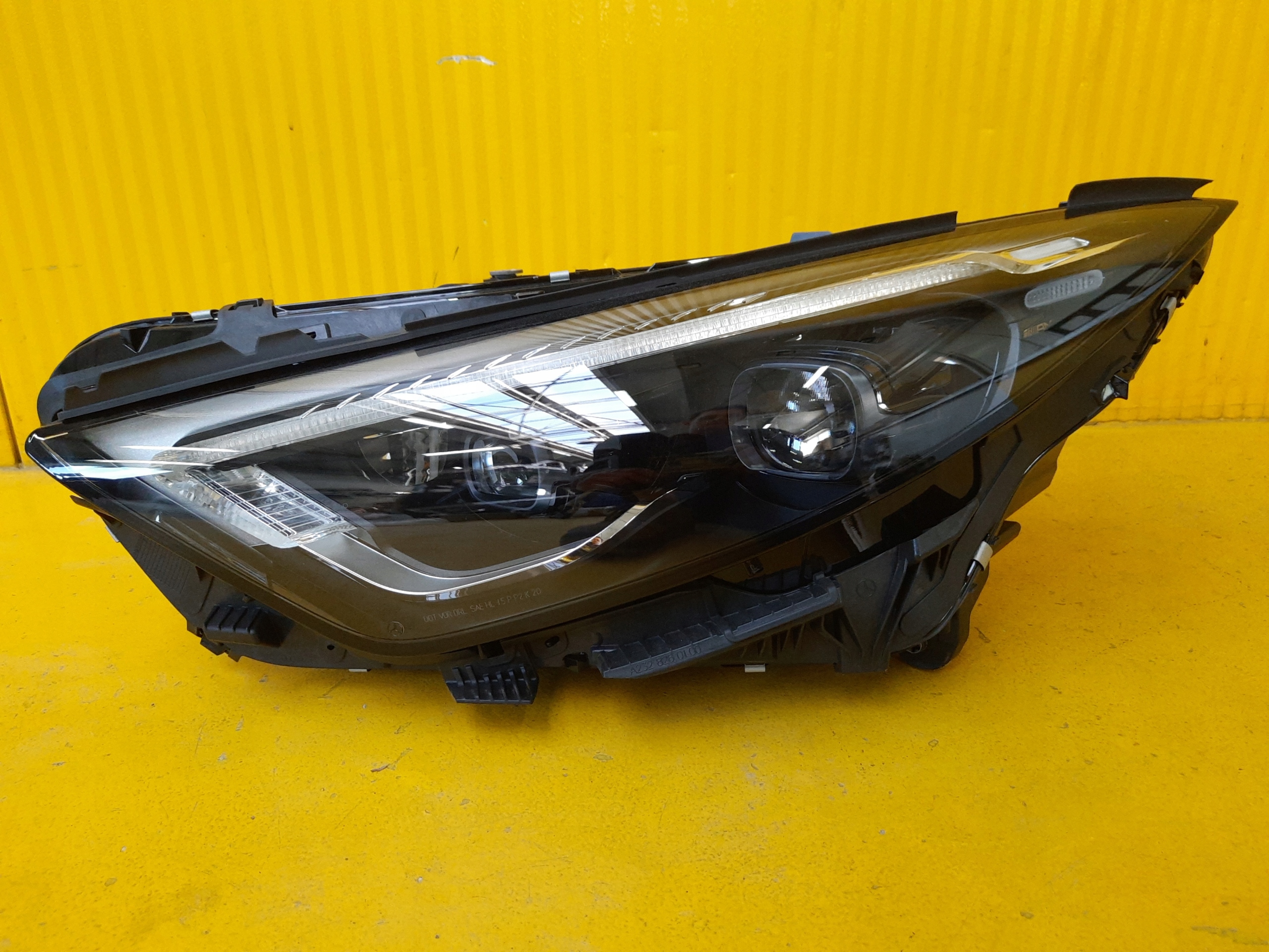 MERCEDES W232 LAMPA PRZÓD LEWA USA A2329062502