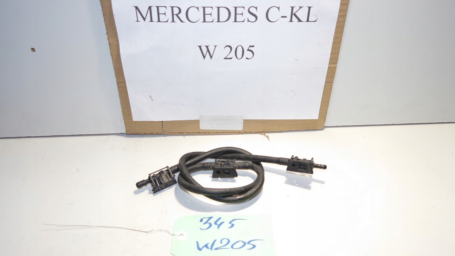 Шланг омывателя MERCEDES W205 8234s456