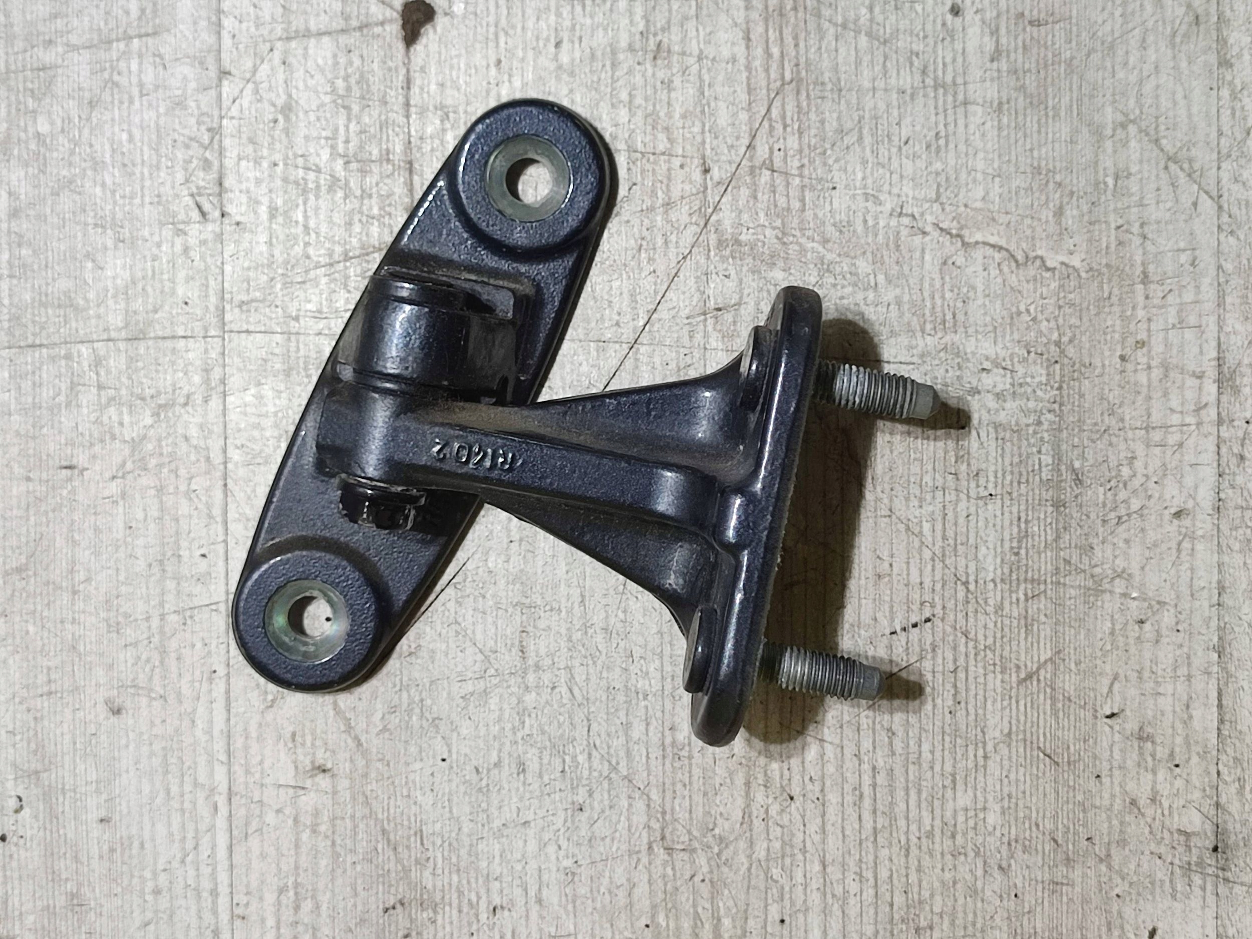 Mercedes-Benz GLK (X204) 2013 hinge upper door tylnych