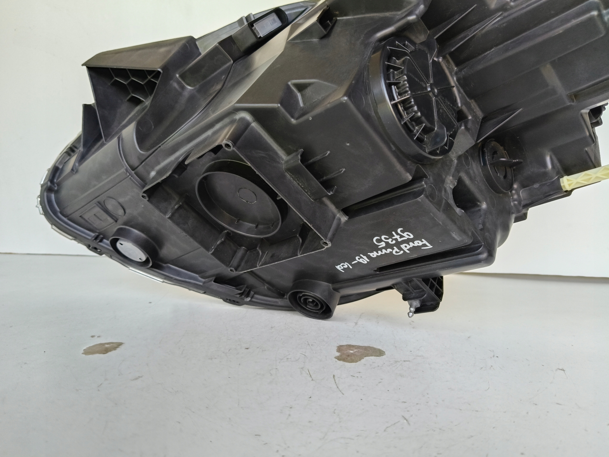 light right REFLEKTOR FORD PUMA 19- LED