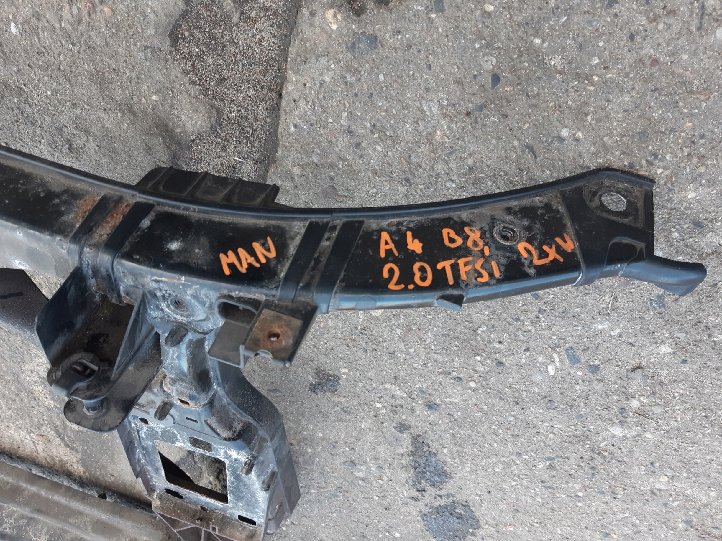 AUDI A5 8T A4 B8 frontmaske schlossträger RAHMEN vorne 8K0805594J