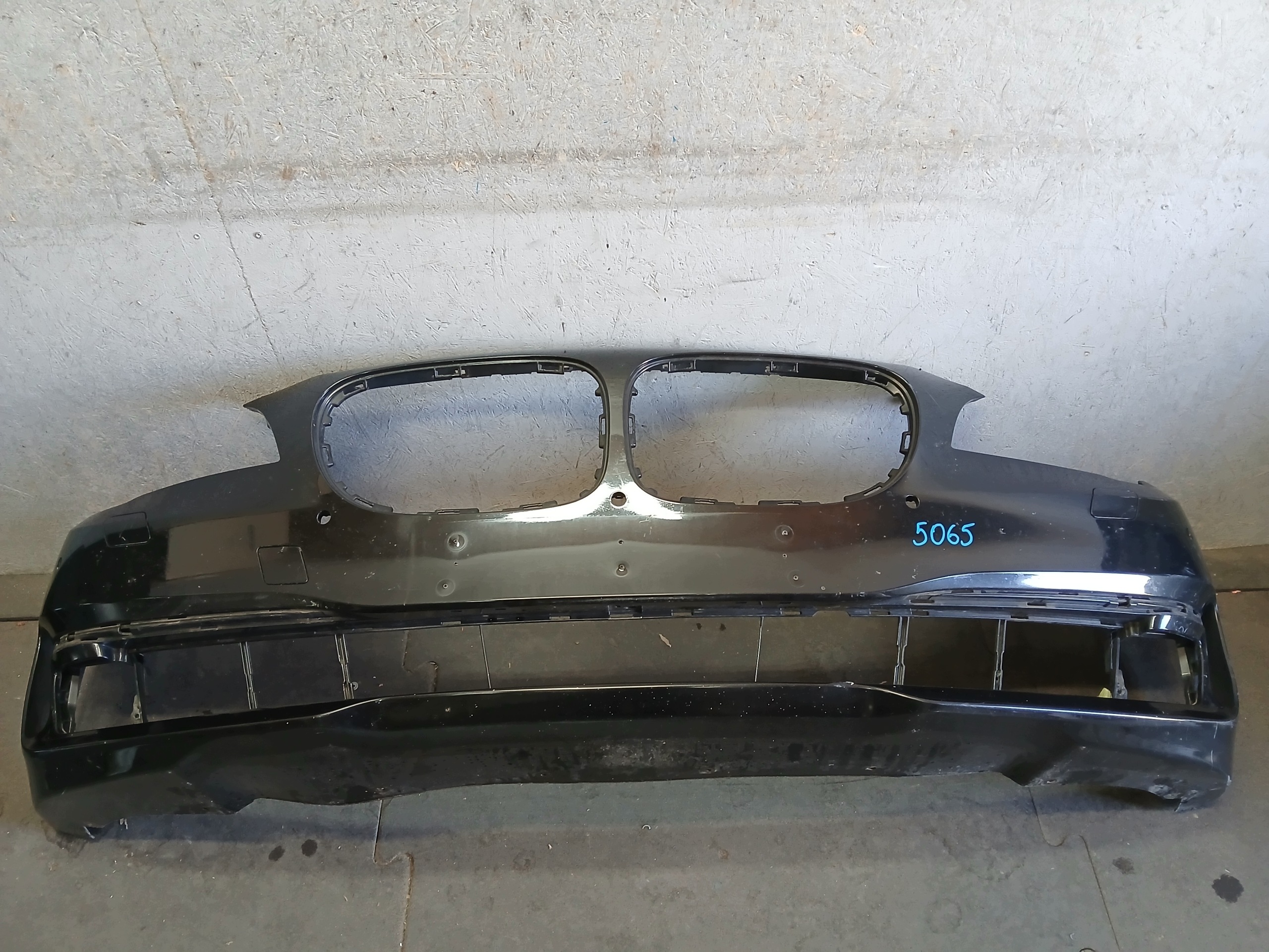 bumper front BMW 7 VII F01 F02 LIFT