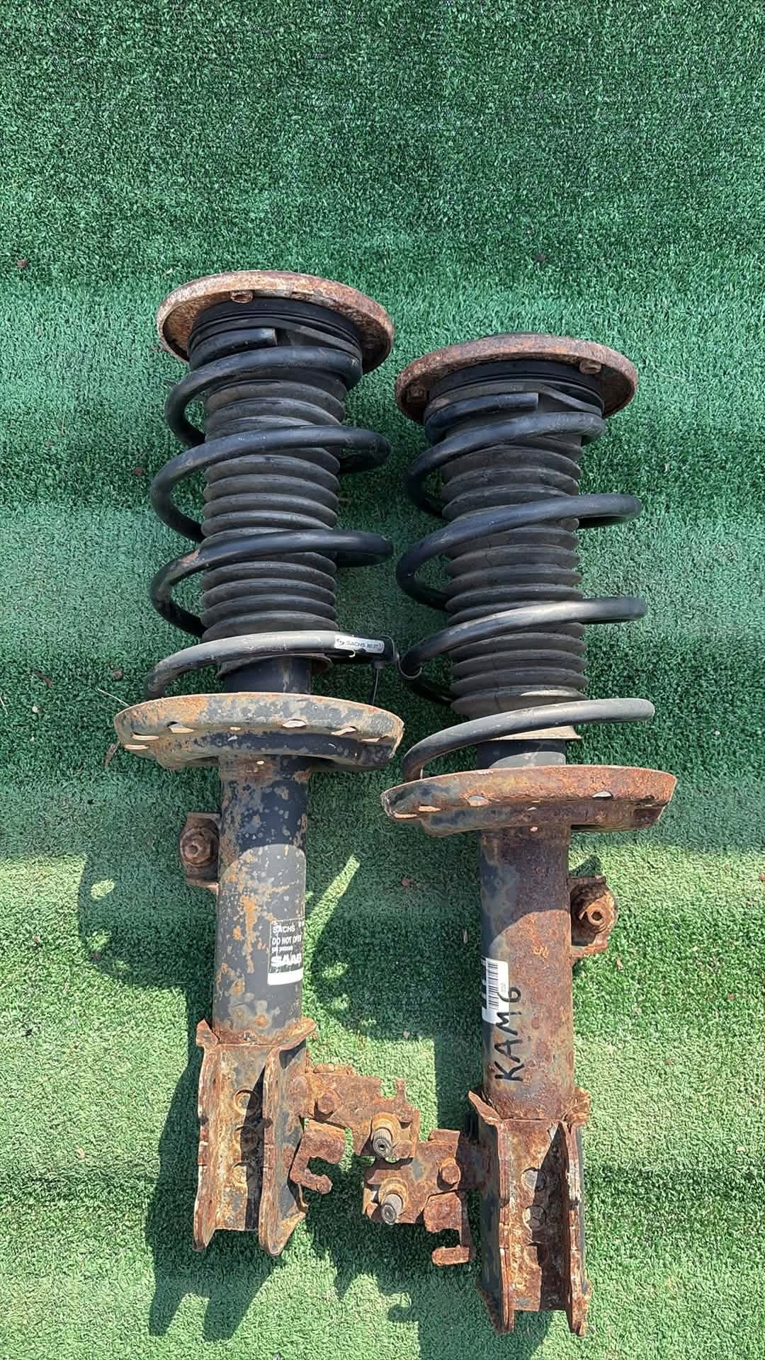 SAAB 93 9-3 shock absorbers MCPHERSONY left right front 12805895 12805896