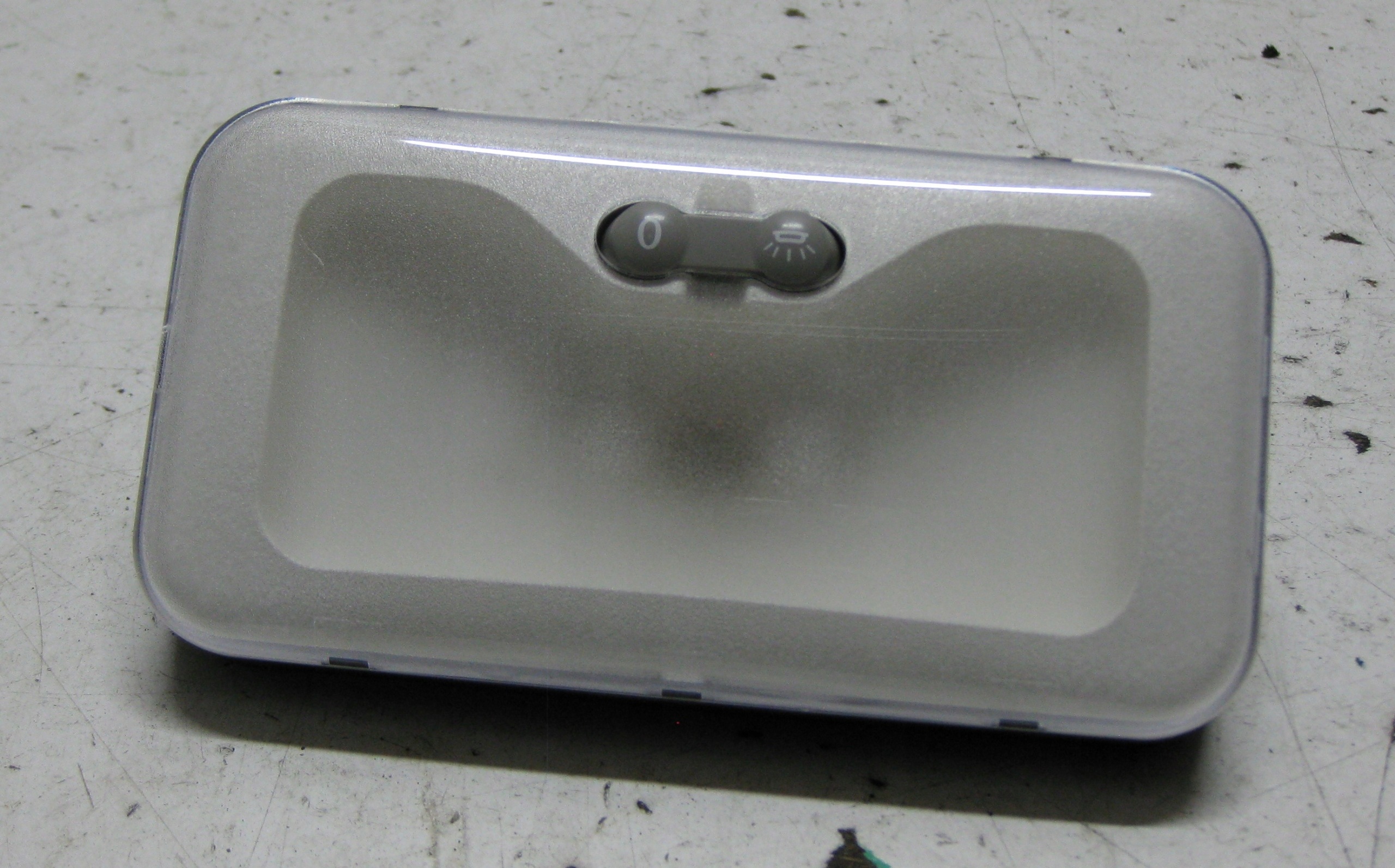 RENAULT MASTER III LIFT light OSWIETLENIE cabs 264306877R