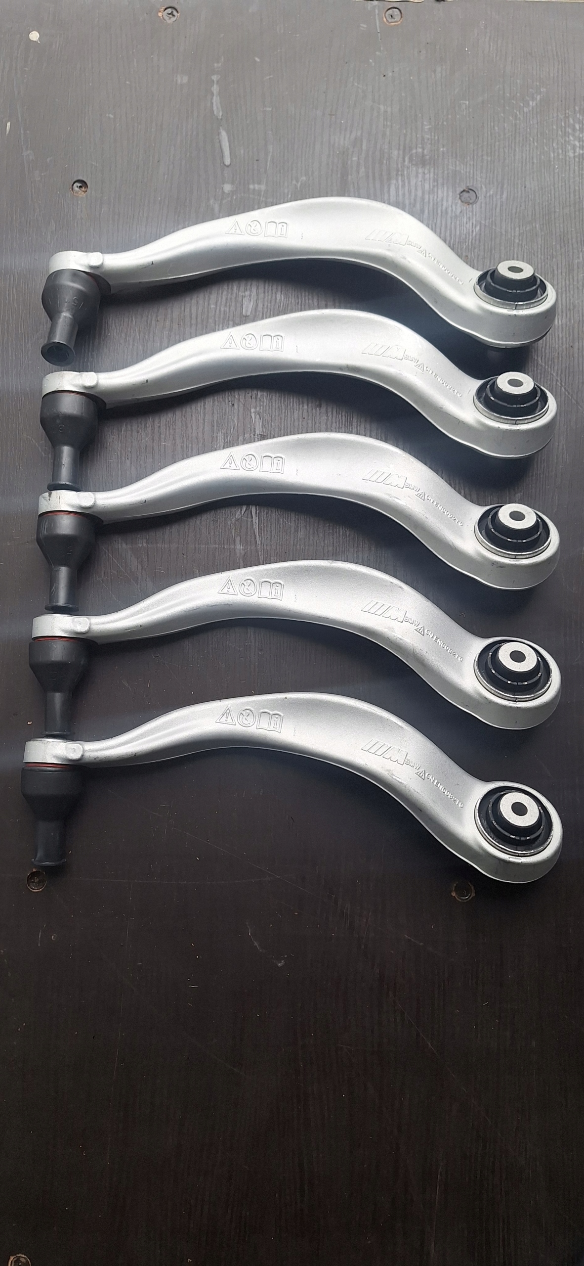 ZAWIESZENIE PRZOD LEWE ZWROTNICA LEWA BMW 4 M4 G83 XDRIVE 8095653 8095651
