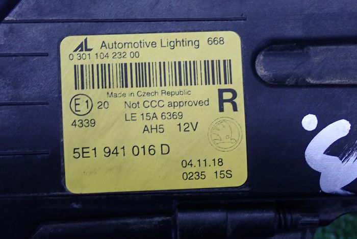 SKODA OCTAVIA III FULL LED 17- reflektor right light right 5E1941016D