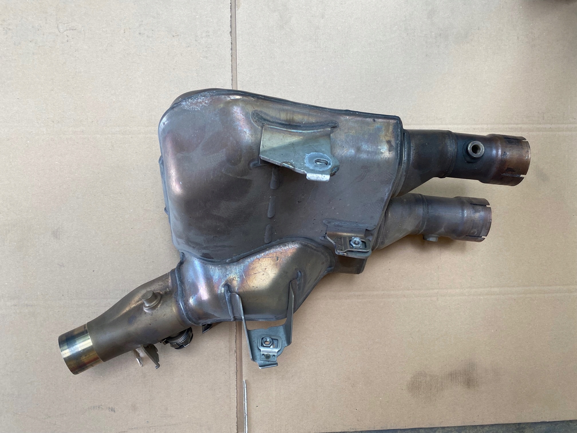 BX4-14730-00 - каталитический нейтрализатор выхлопных газов Yamaha R1 RN39 RN49