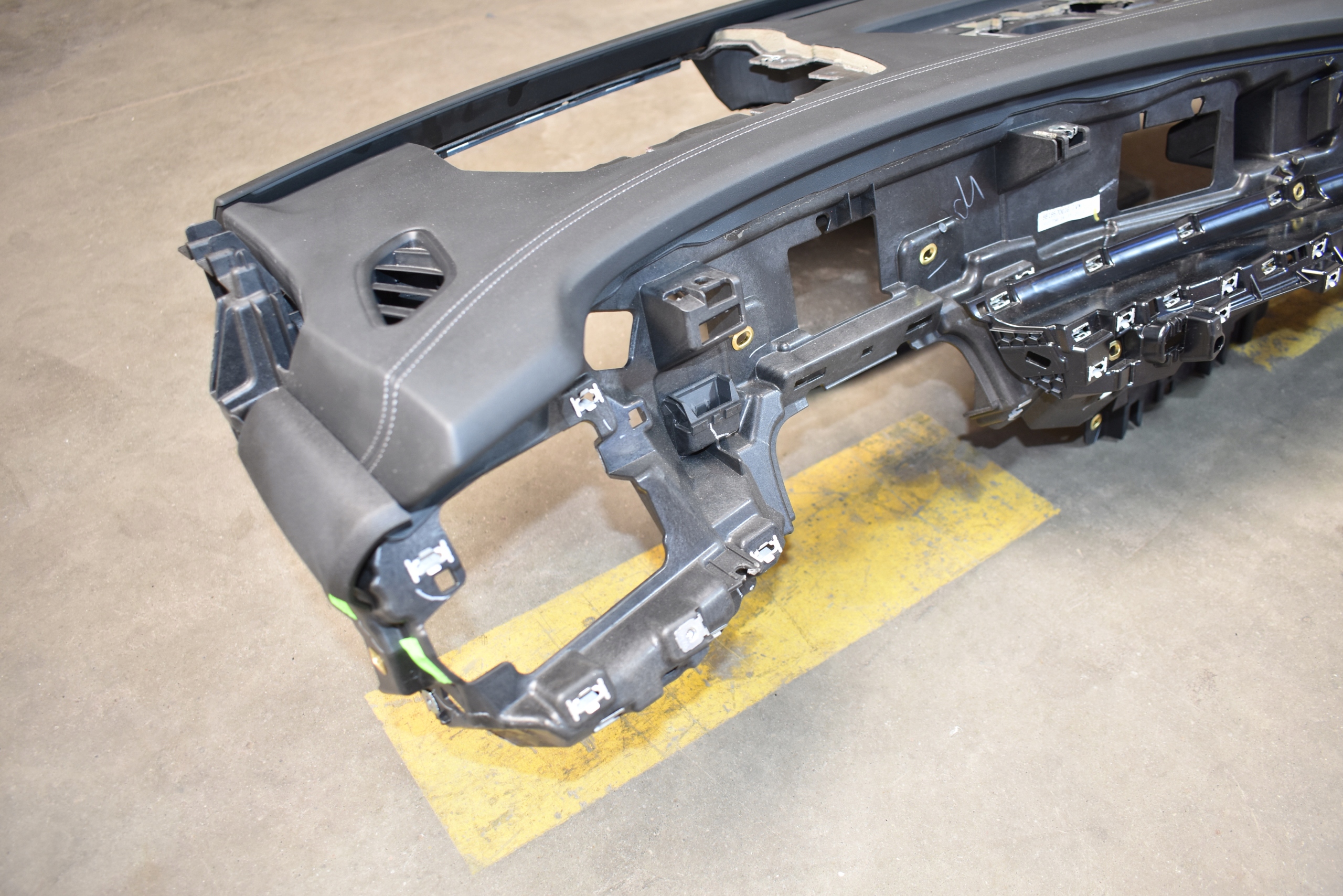 IDEALNY KPL. console HEAD-UP AUDI A5 B10 1