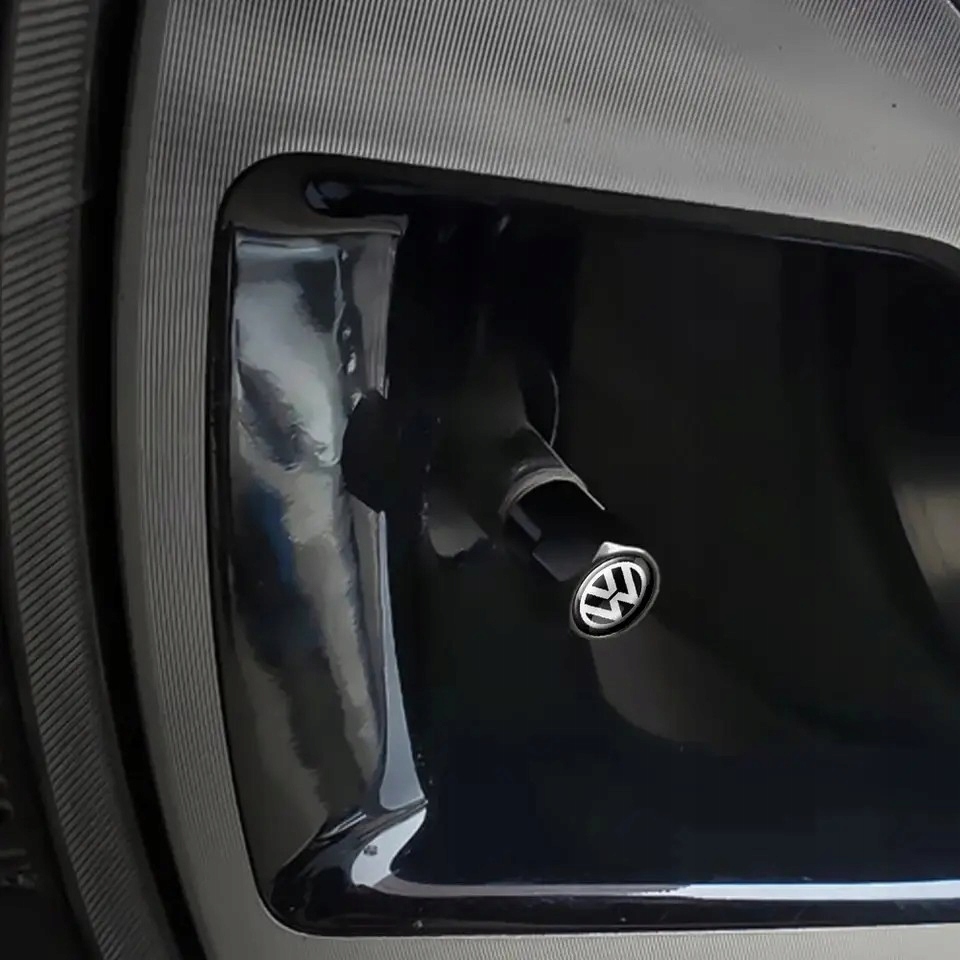 SOLIDNE NAKRĘTKI NA WENTYLE METALOWE KAPTURKI VOLKSWAGEN 4 SZTUKI CZARNE Kod producenta nakr-wen-VW-BLK-st