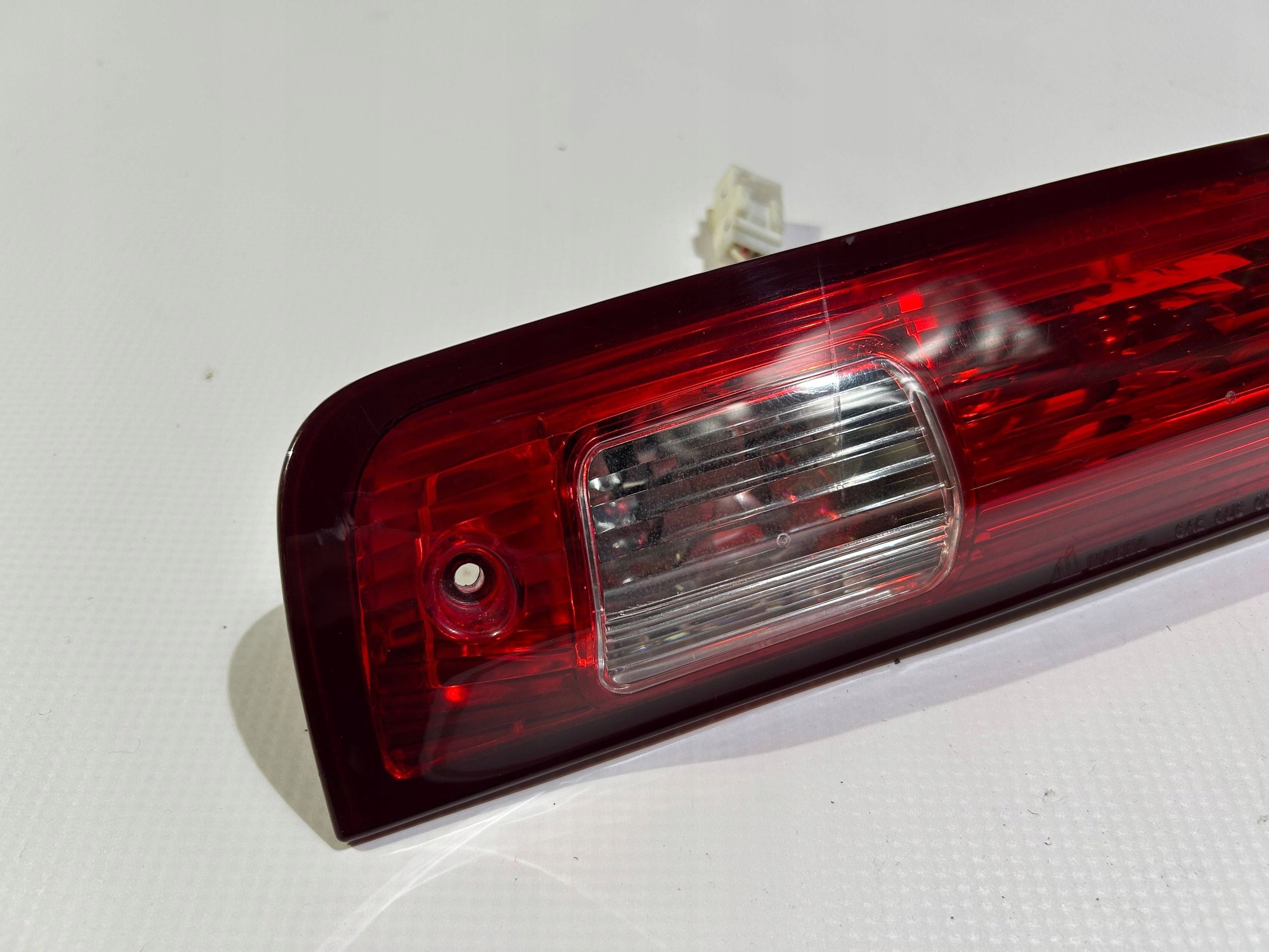 Trzecie light stop light cabs Dodge RAM 1500 2013