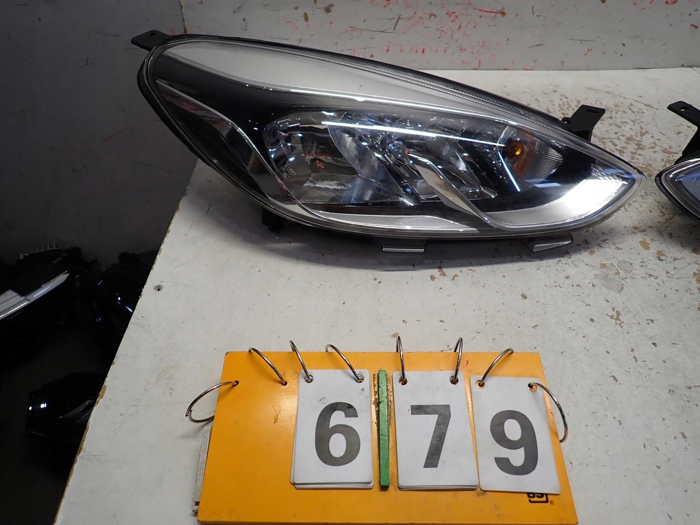 light front front right FORD FIESTA MK8 2017- H1BB-13W029-AE