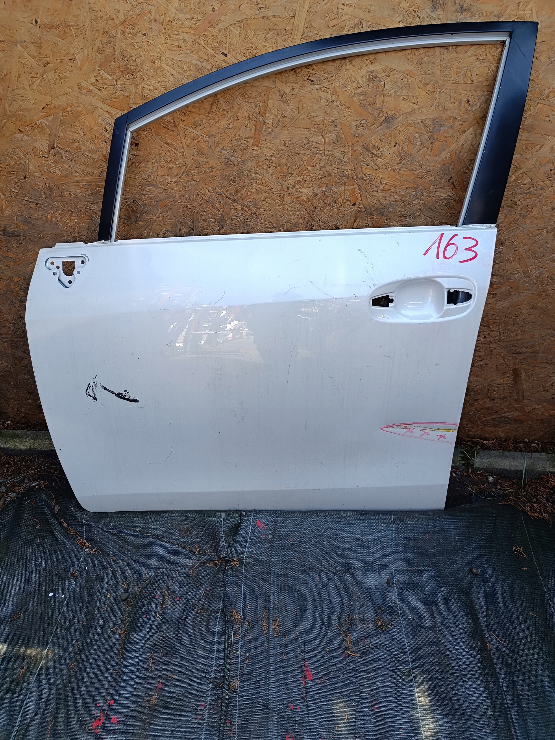 DRZWI LEWY PRZÓD TOYOTA VERSO 2009-2017