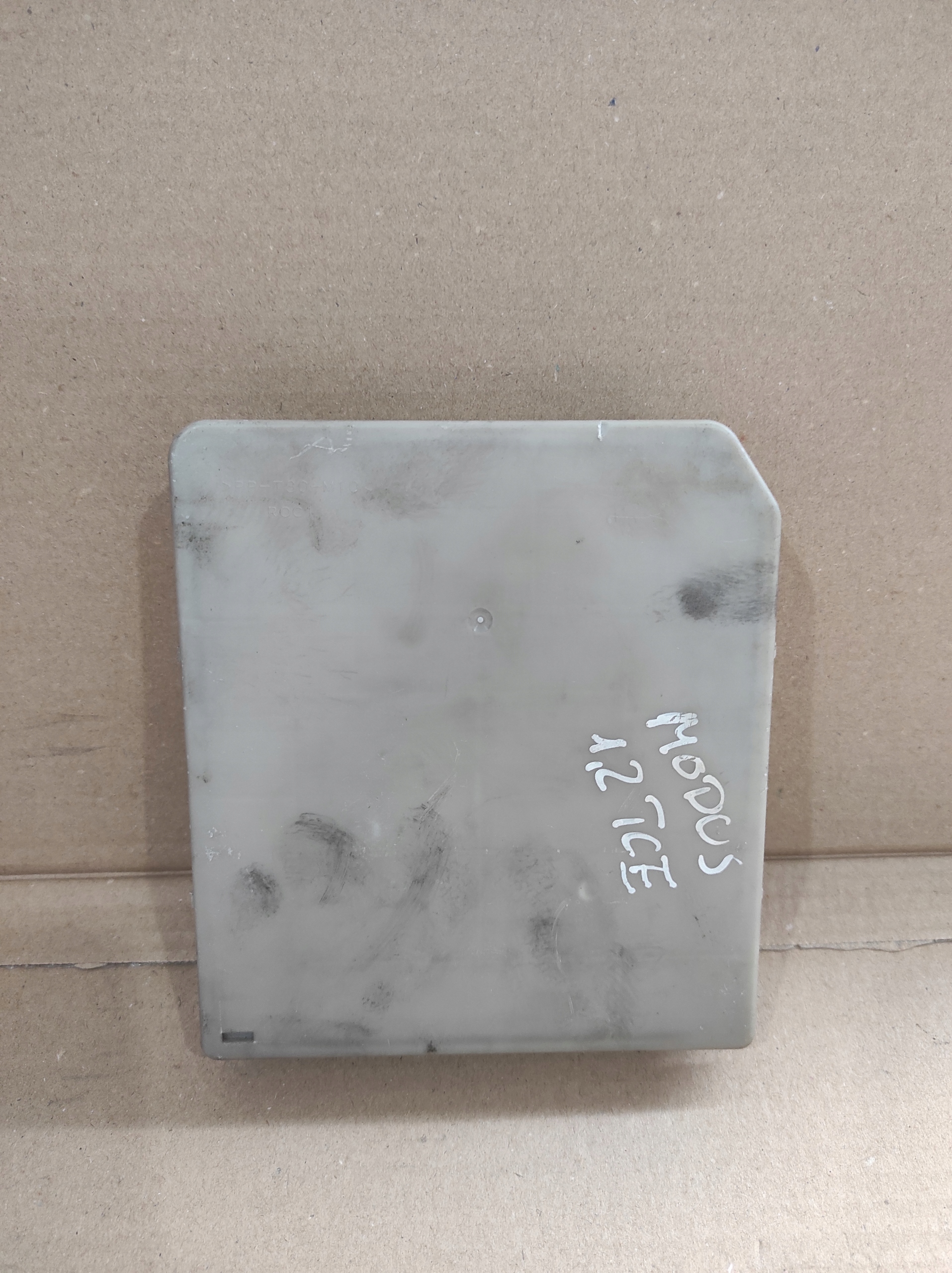 MODUŁ USM BSI RENAULT MODUS 674660C Numer katalogowy części MODUŁ USM 674660C