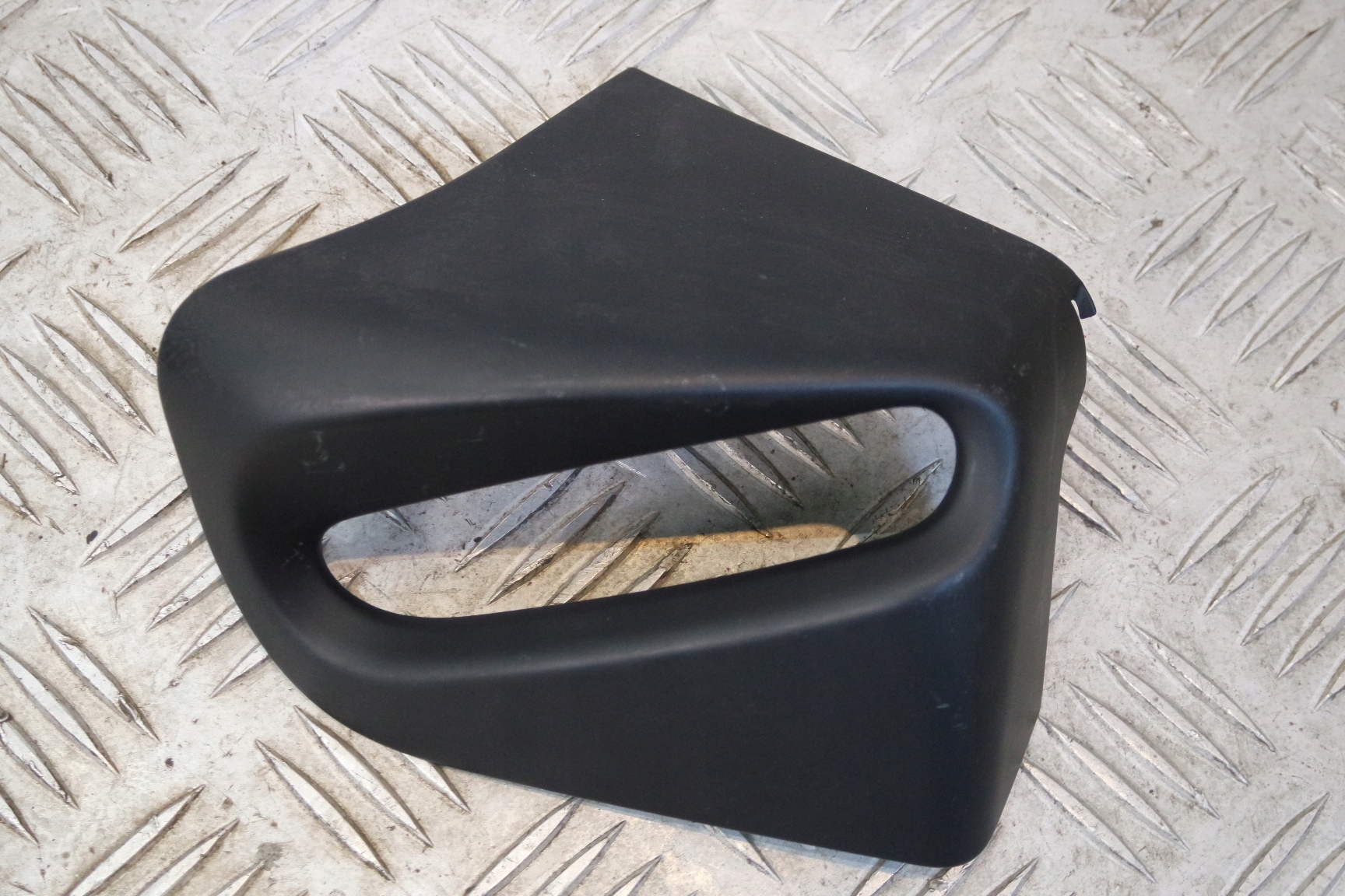 КРЕПЛЕНИЕ РЕМНЯ L PORSCHE 991 99155567102