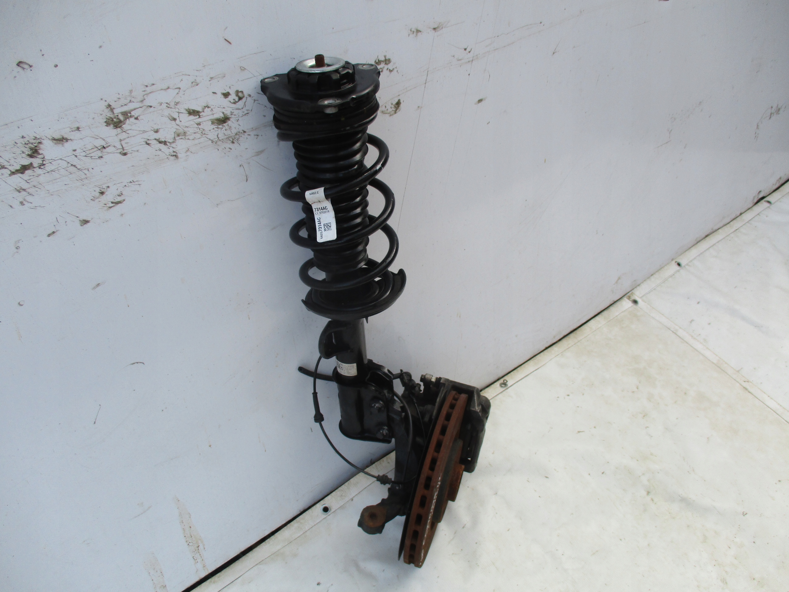 tlumič otoč pravá Jeep Compas II 1,6 68259676AB