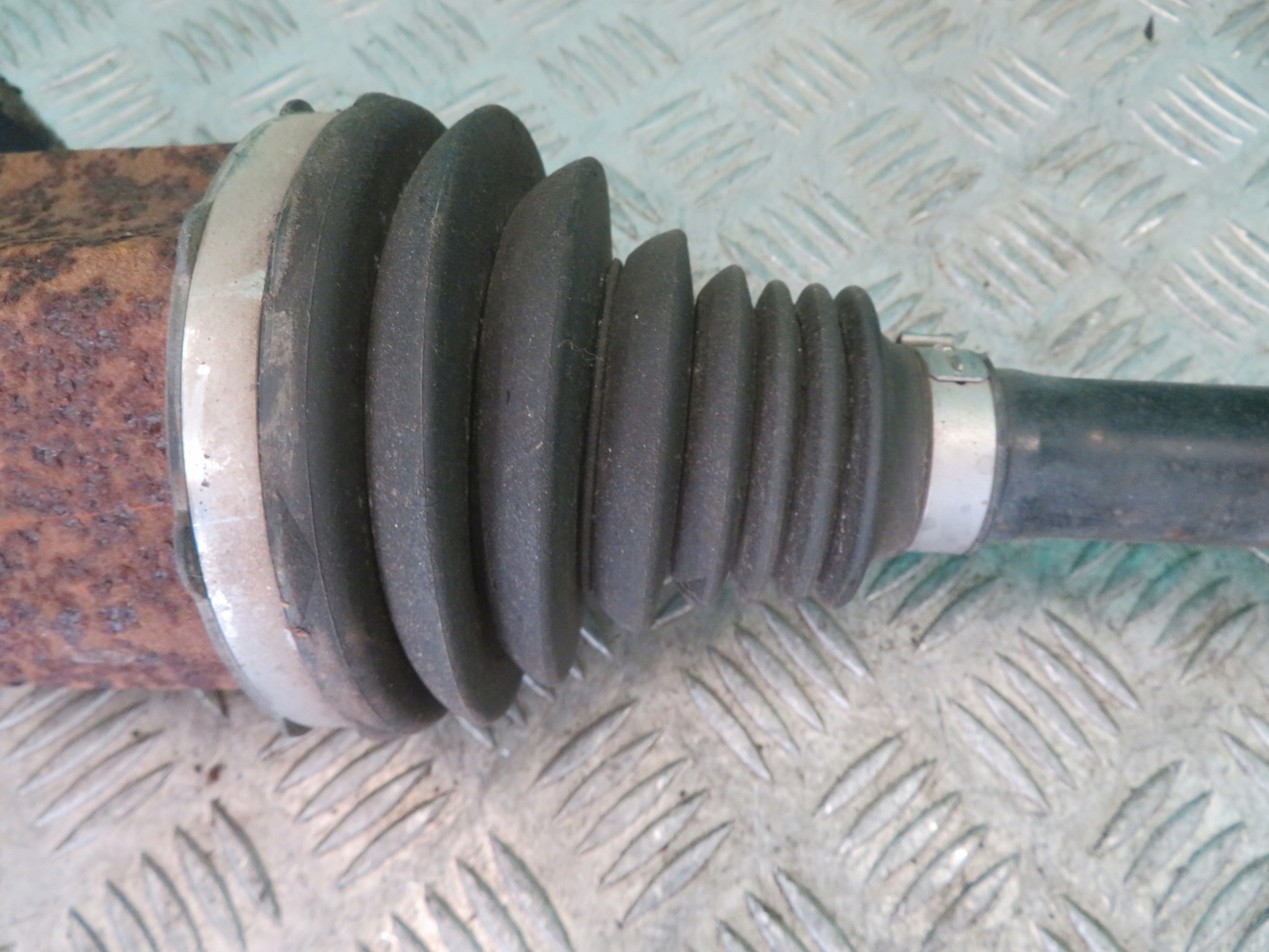 left semi-axis VW CRAFTER MAN TGE 18R 2N0407271J