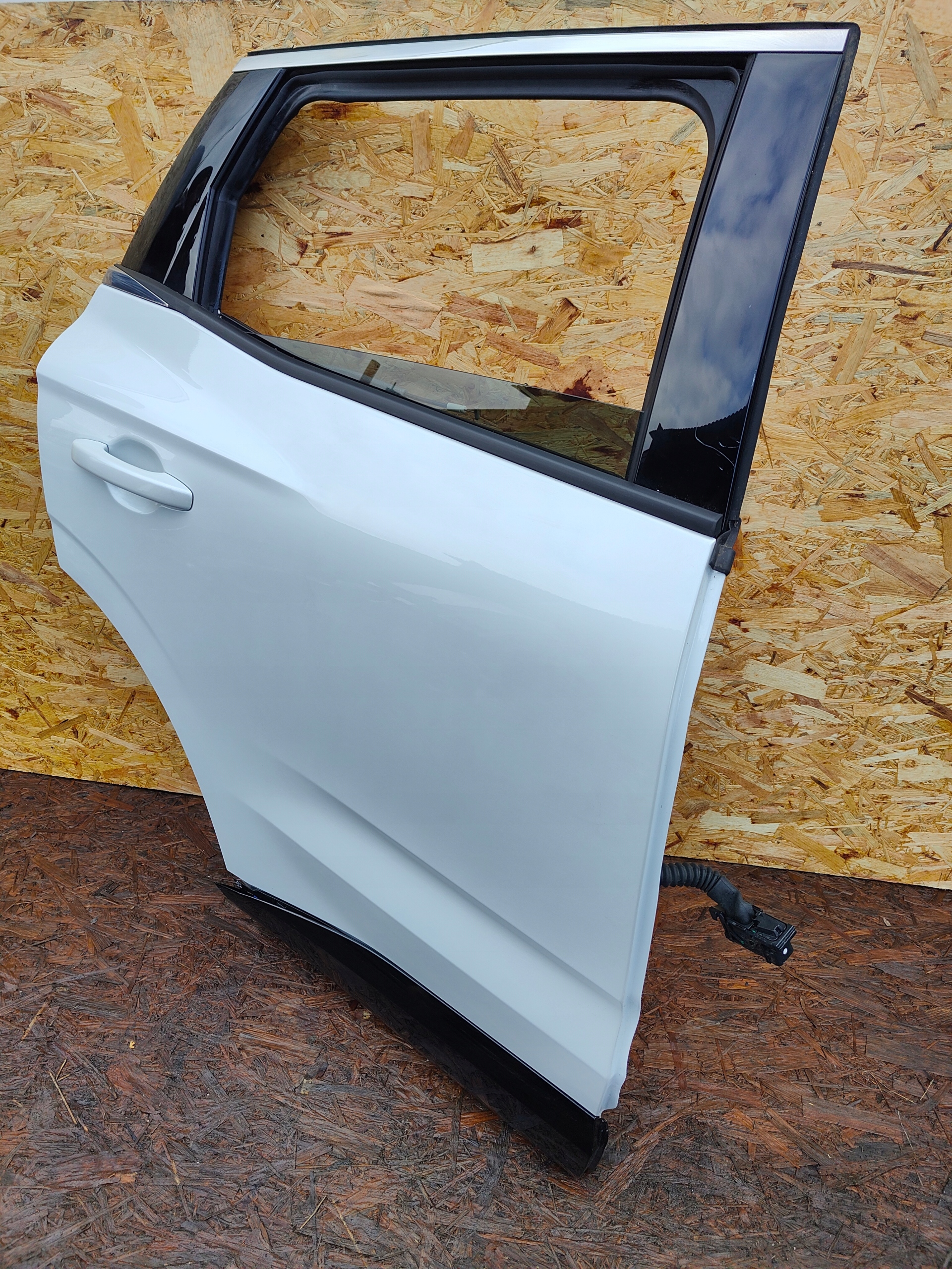 door right rear. right rear part RENAULT AUSTRAL BIALA PERLA