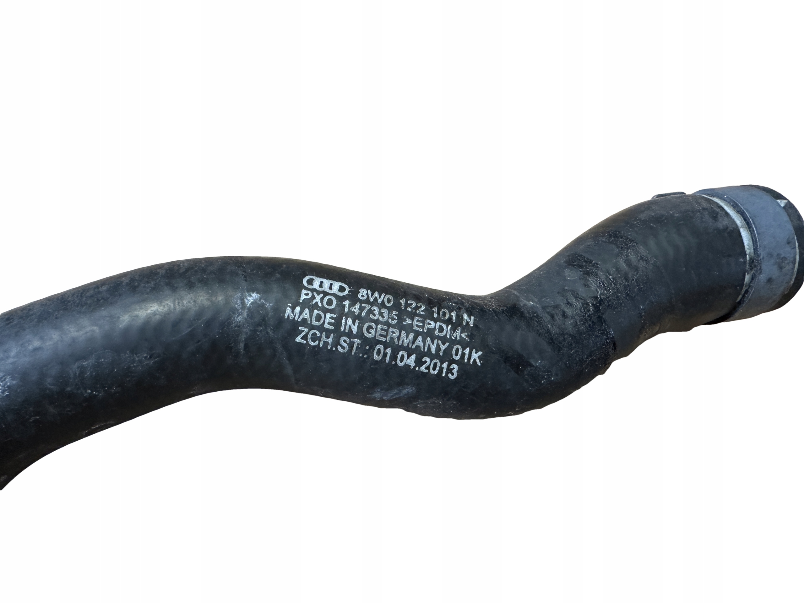 AUDI A4 A5 8W B9 TFSI prijenos crijevo vode 8W0122101N