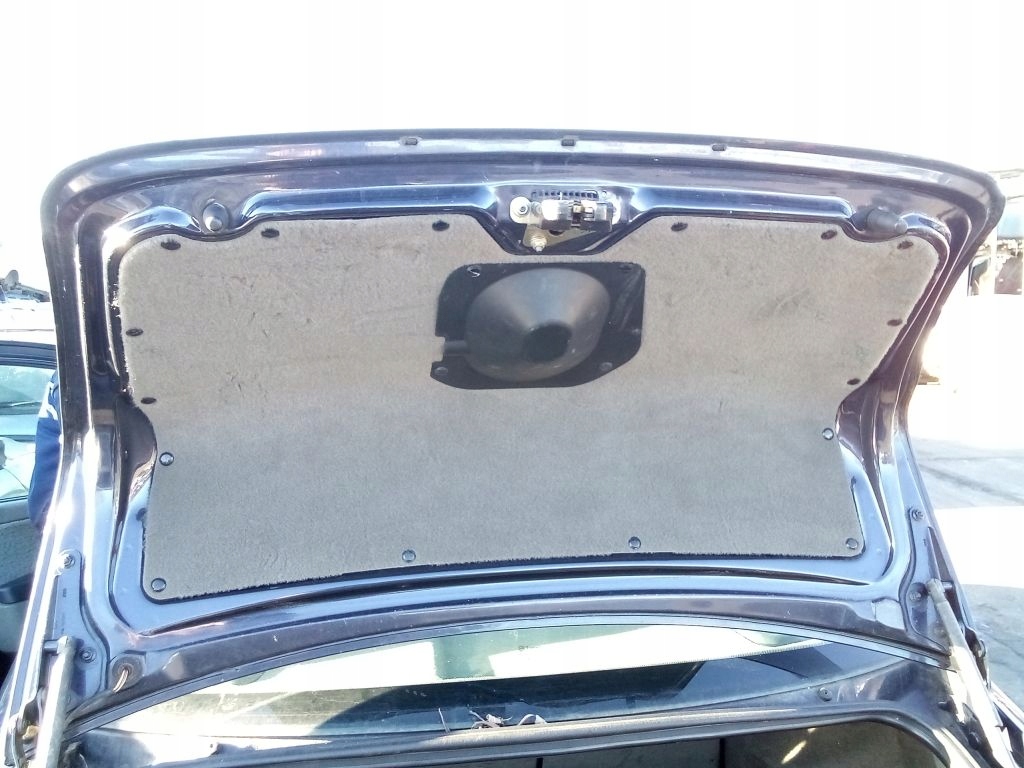 Lada Kalina sedan boot door rear