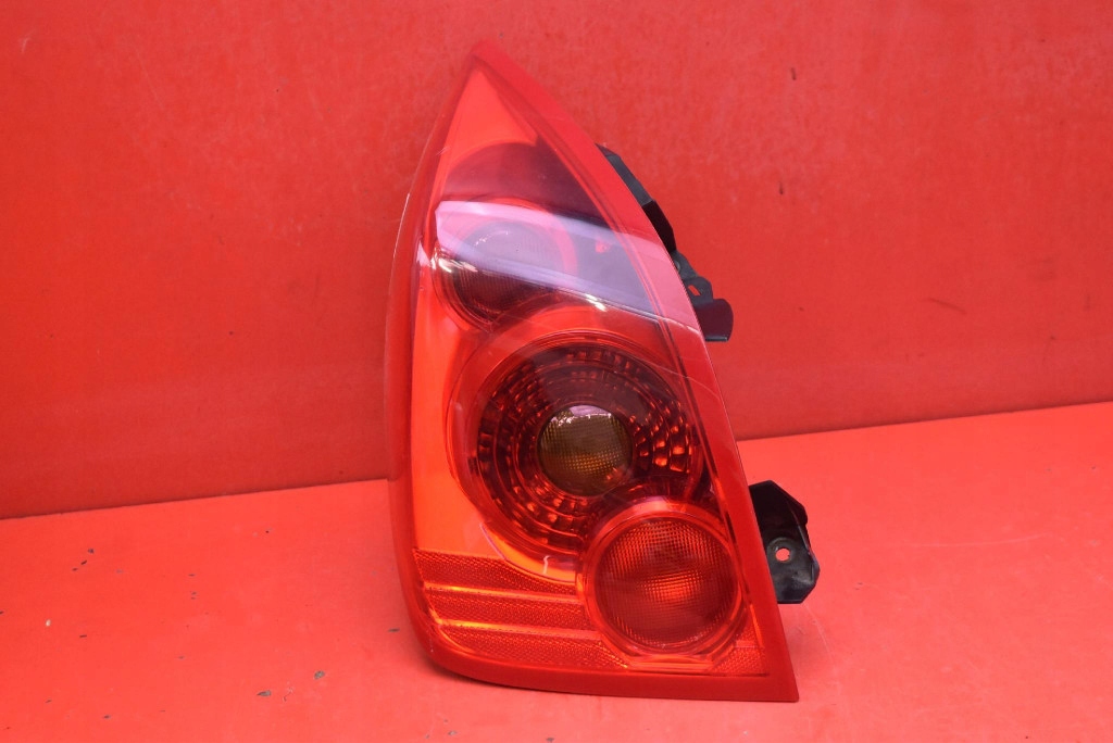 light left rear part rear NISSAN PRIMERA P12 5D HB 01-08
