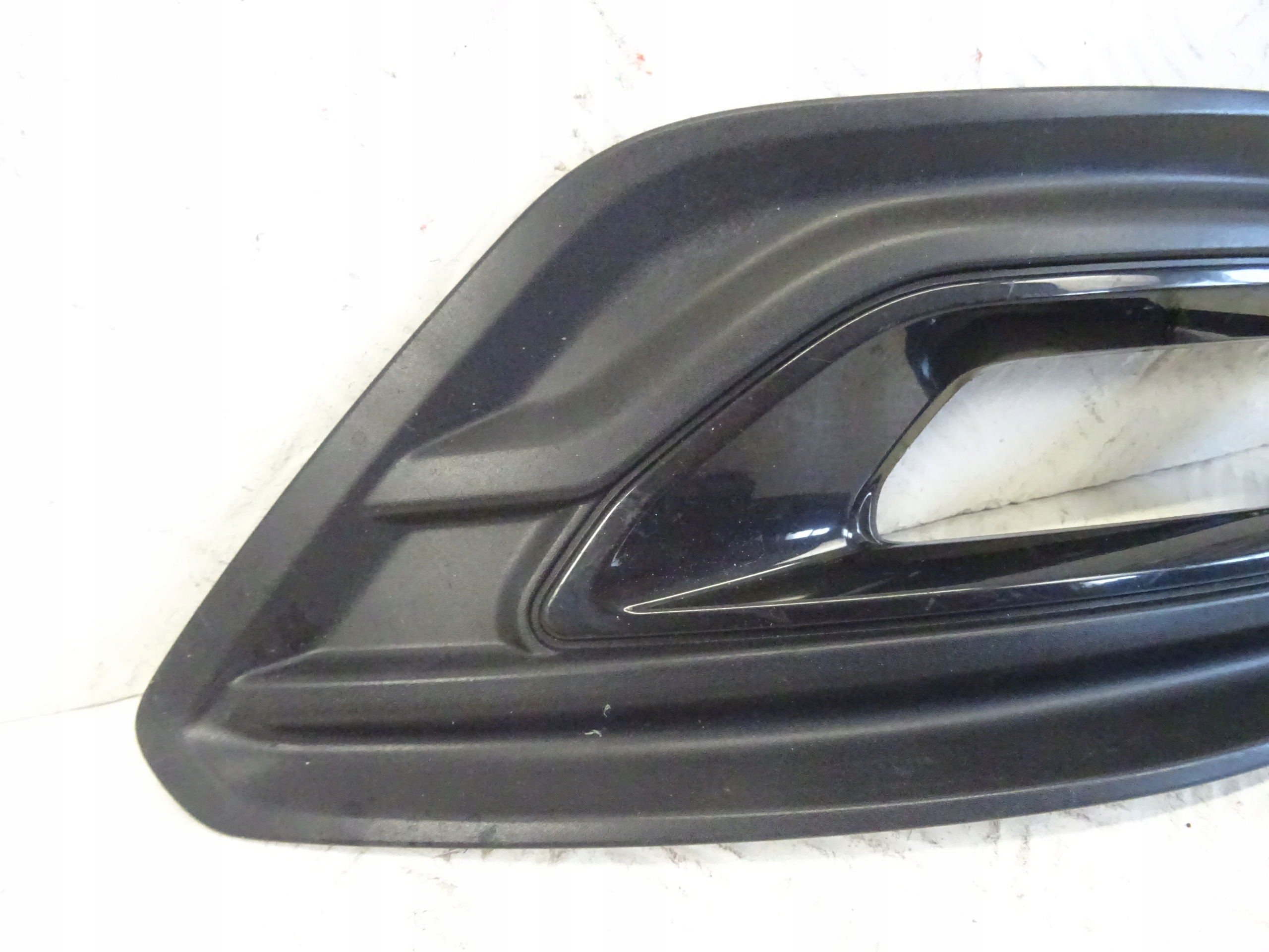 grid of a bumper front front left FORD TRANSIT CUSTOM LIFT KK21-R19952-D