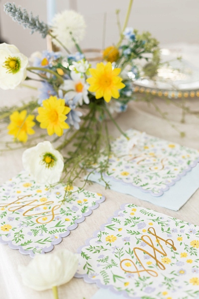 SERWETKI KOMUNIA KOMUNIJNE NA KOMUNIĘ IHS KWIATY DEKORACJE 33x33cm 20 sztuk Marka Party deco