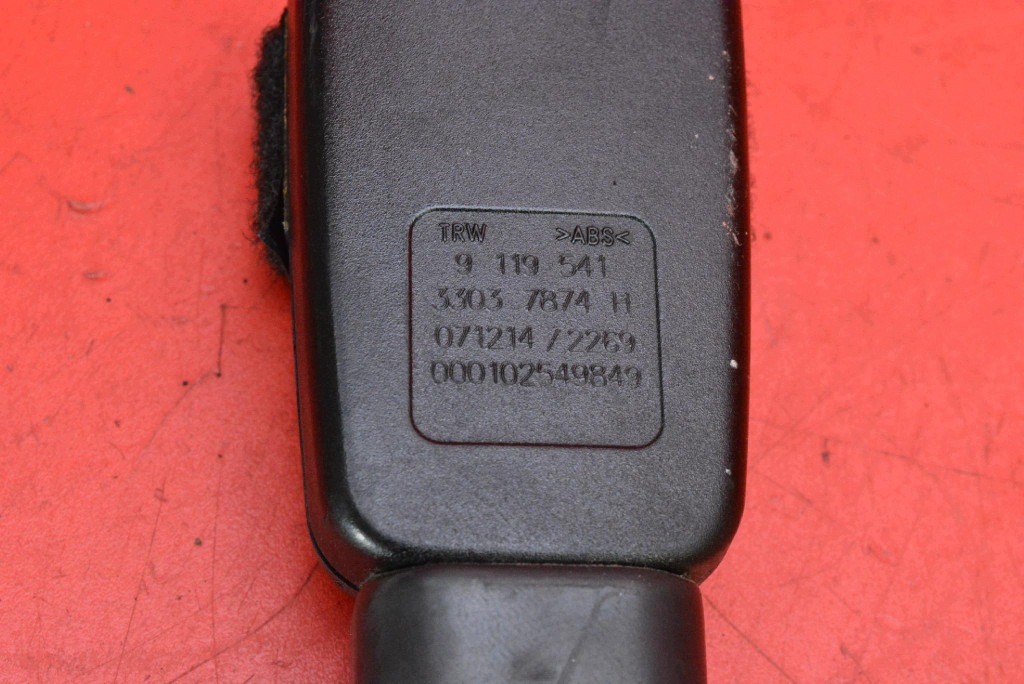 spanner gurtschloss links vorne 9119541 BMW E90 E91 04-12