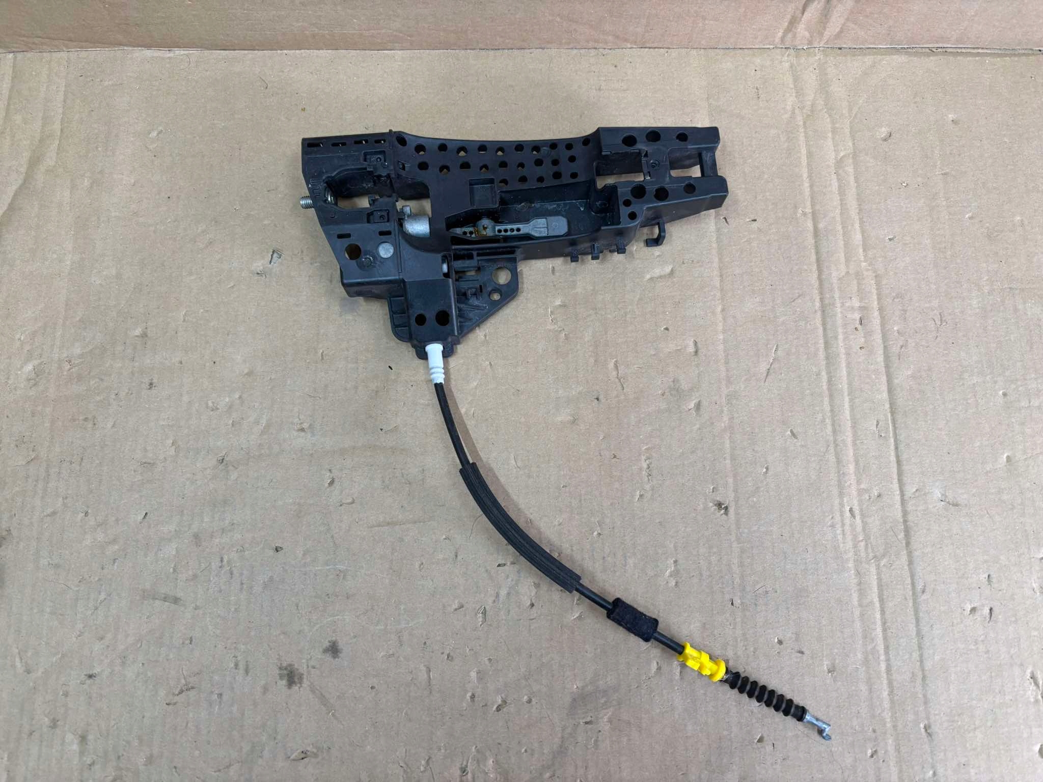 handle exterior door right front AUDI A6 A7 A8 4H0837886