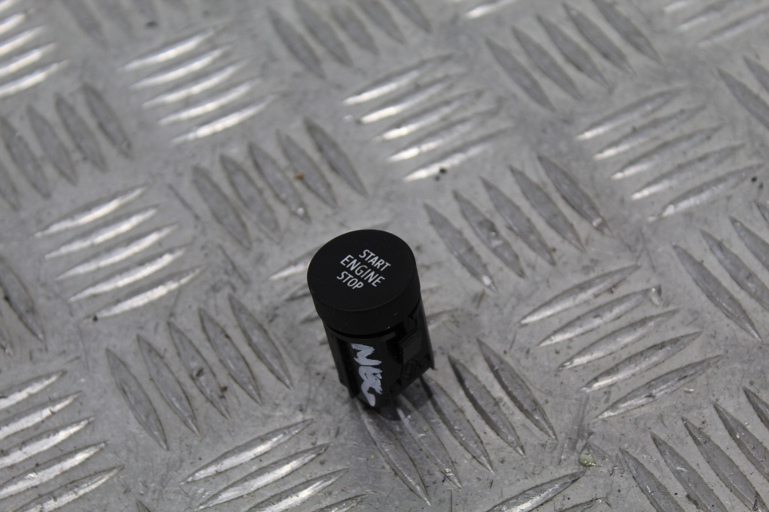 switch START STOP MEGANE IV 4 LIFT 251503993R