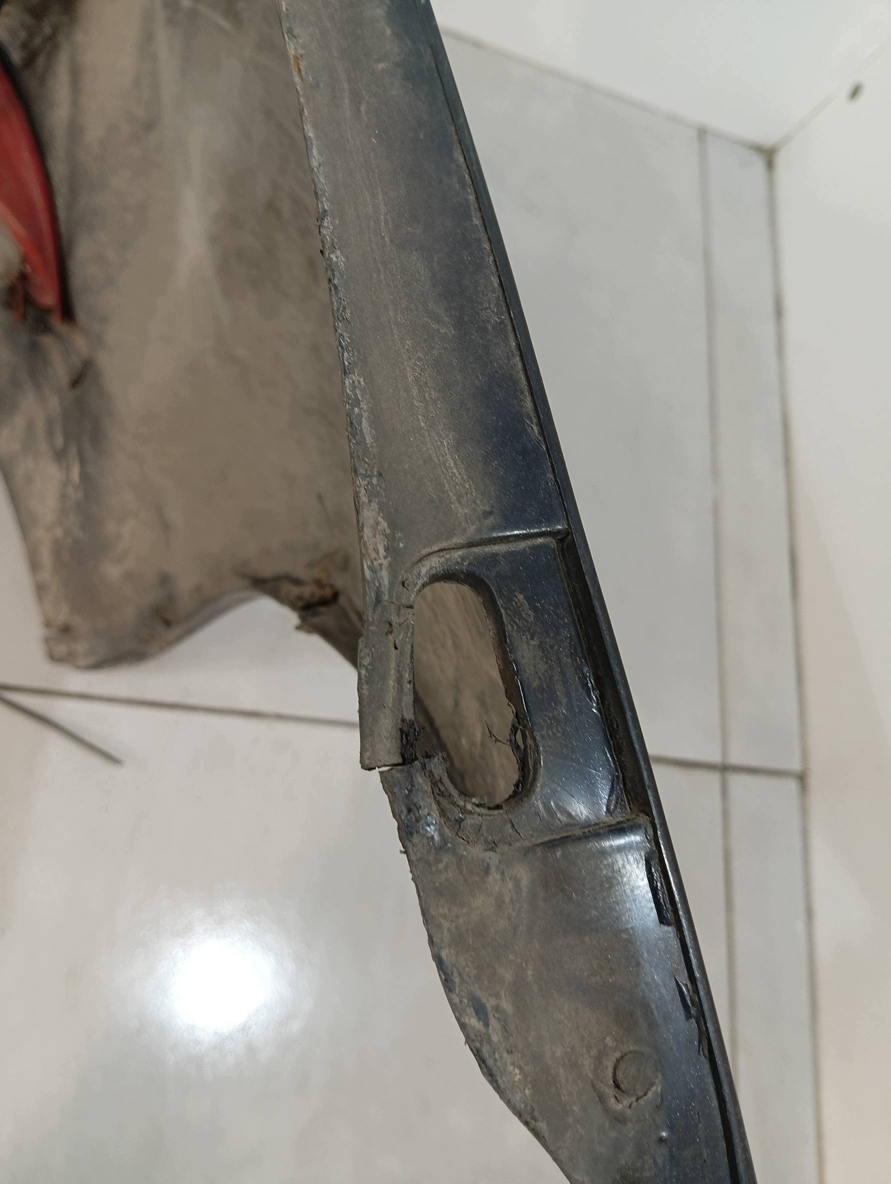 Paraurti posteriore nero LIFT PDC Alfa Romeo GT e (2003-2010)