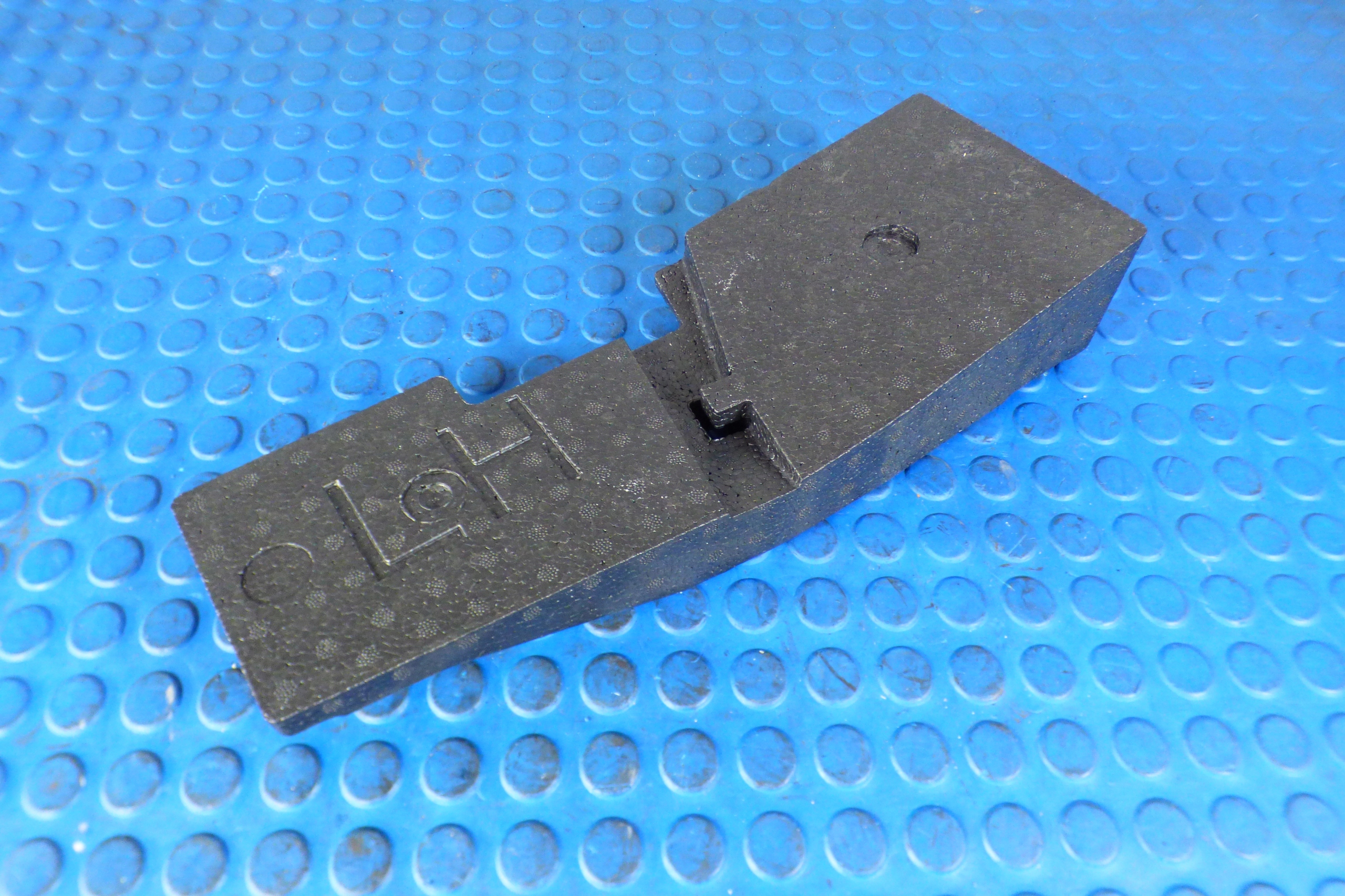 absorber pianka below carpet left right 31448191 31448192 VOLVO S60 V60 III