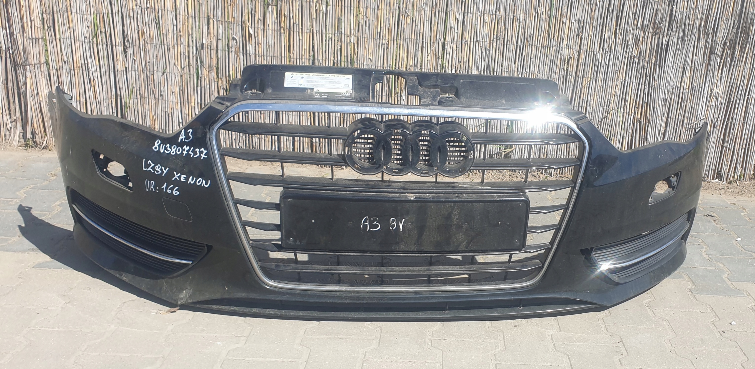 Zderzaki Przedni Audi A3 8V3 GRILL KOMPLET LZ9Y Strona zabudowy przód