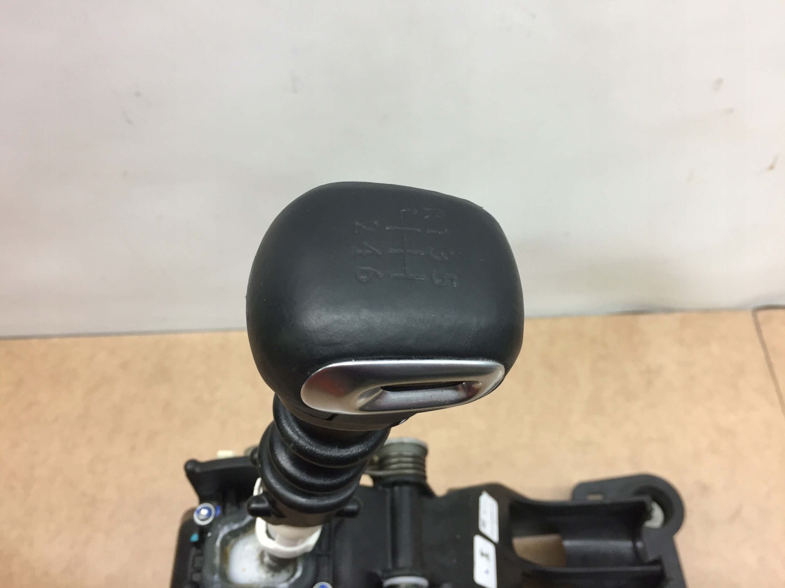 PEUGEOT 2008 II NM LEWAREK GALKA ZMIANY BIEGOW Gearbox type Manual
