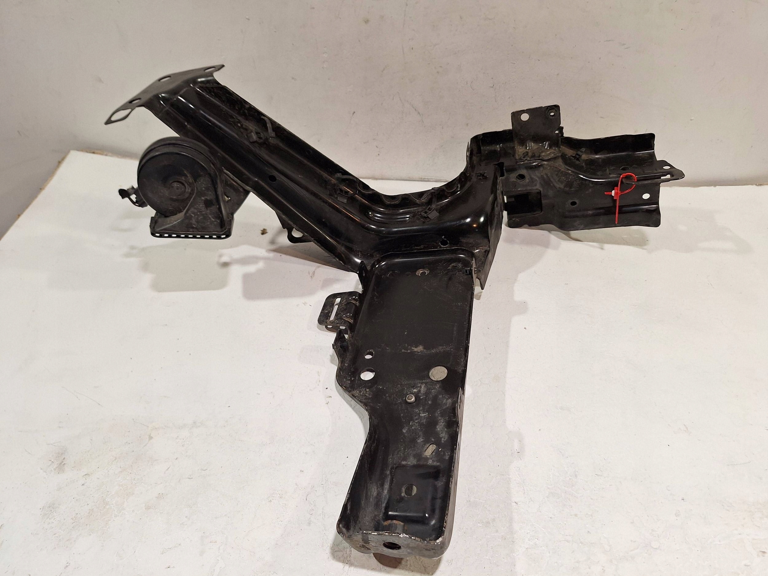 OKULAR levý předek 13434438 OPEL CORSA E 14