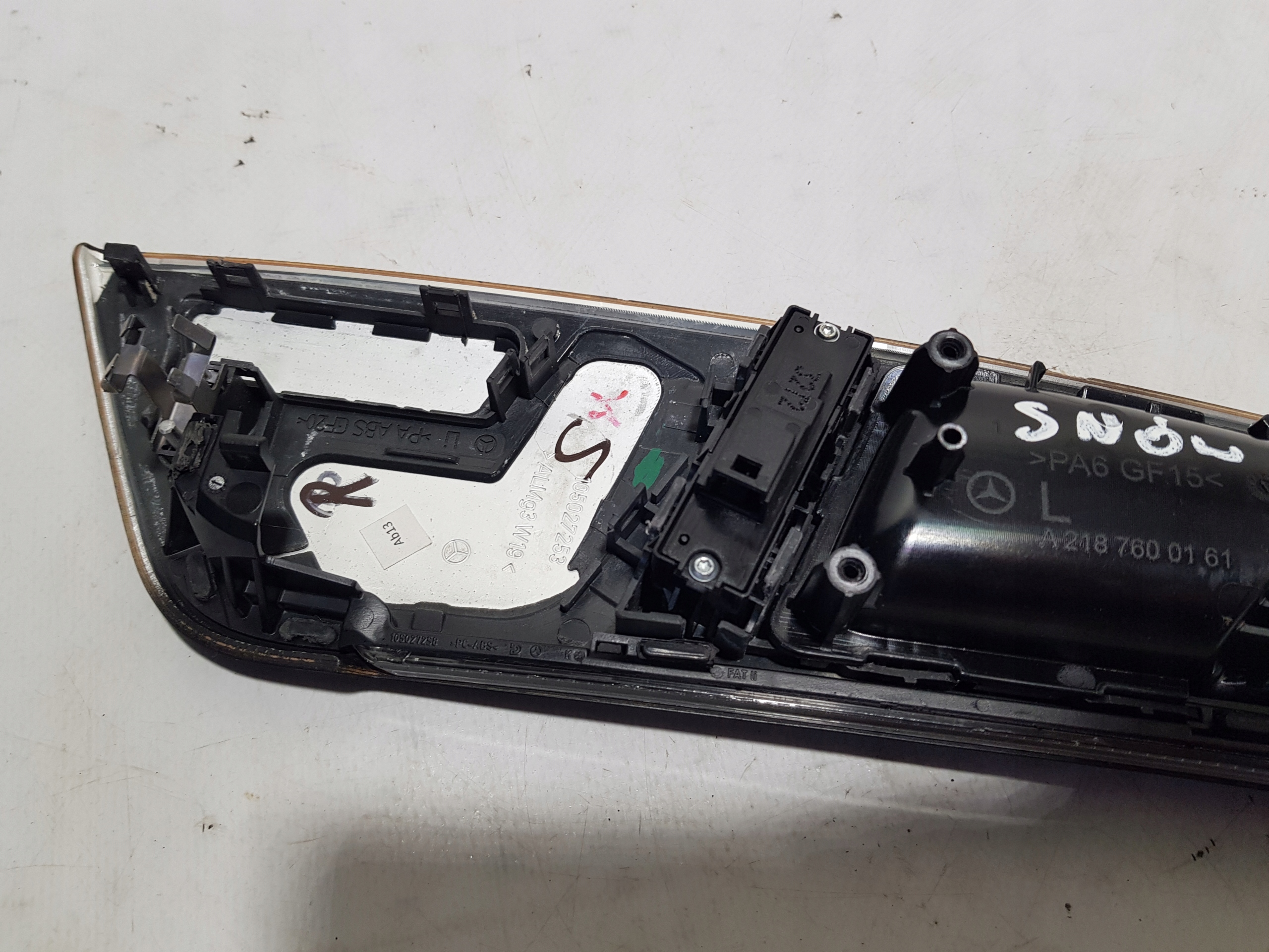MERCEDES CLS W218 handle left front DEKOR moulding door 2187600161