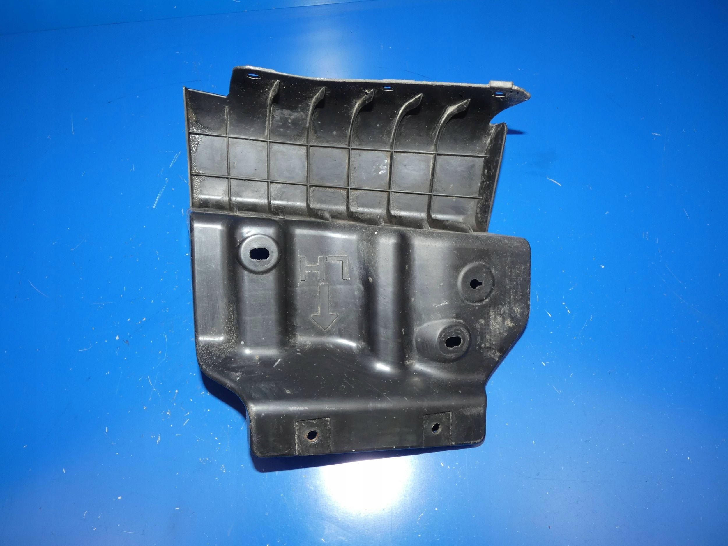 HYUNDAI SANTA FE III bumper bracket holder left rear part
