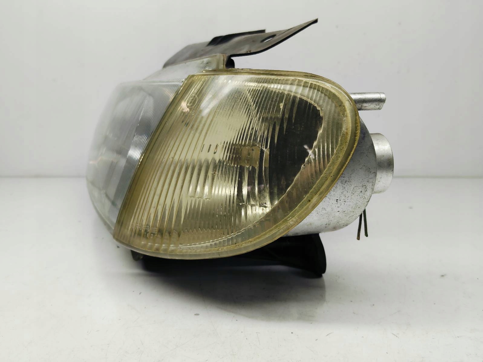 light front front left Peugeot Partner 2.0 HDI VALEO