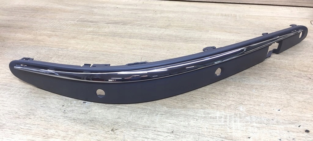 Listwa Zderzaka Prawy Przód CHROM AVANTGARDE Do Mercedes W211 2002-2006 Numer katalogowy części A2118801012
