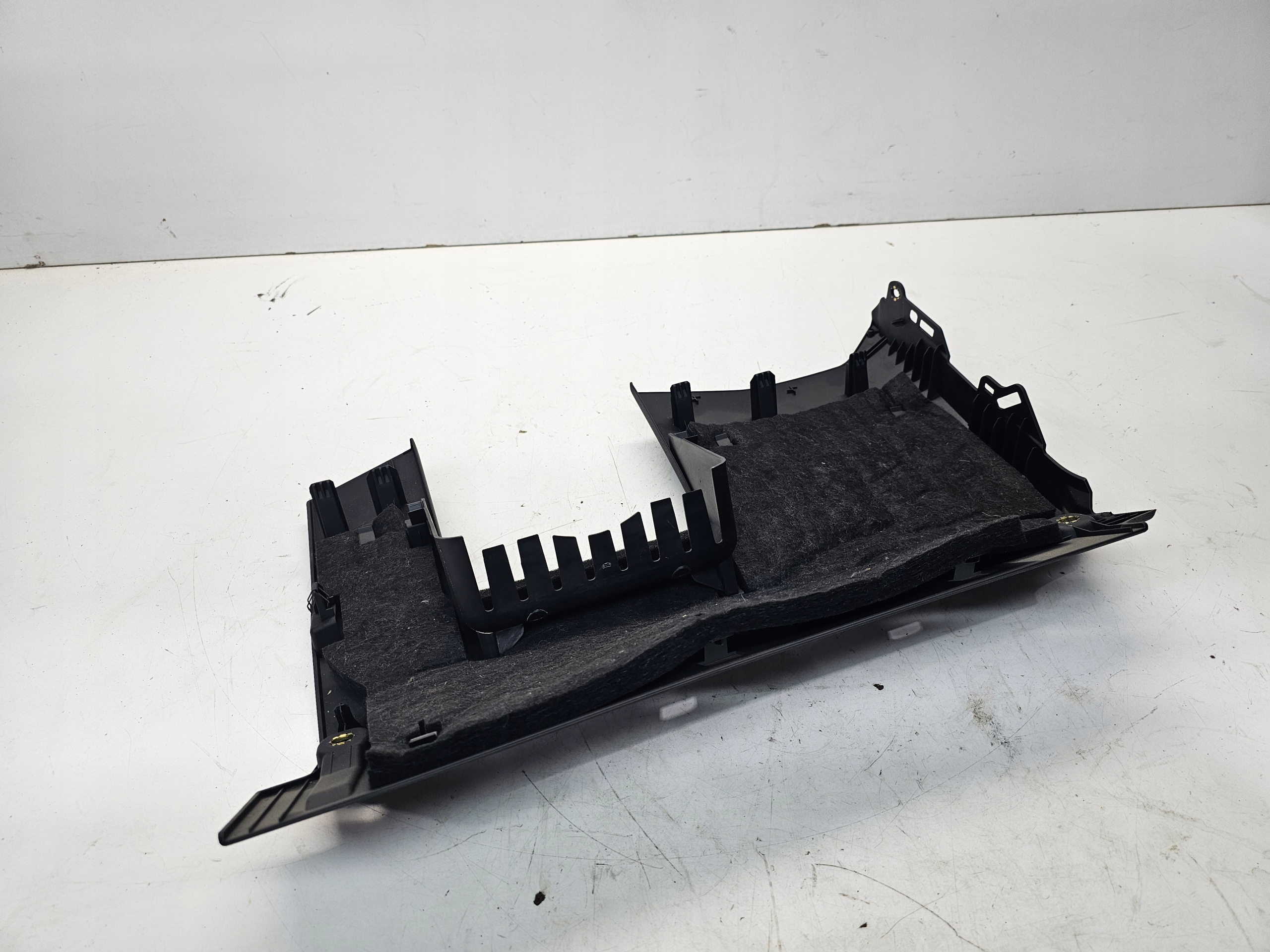cover below DESKE AUDI A4 B9 S5 A5 8W 8W1863075D
