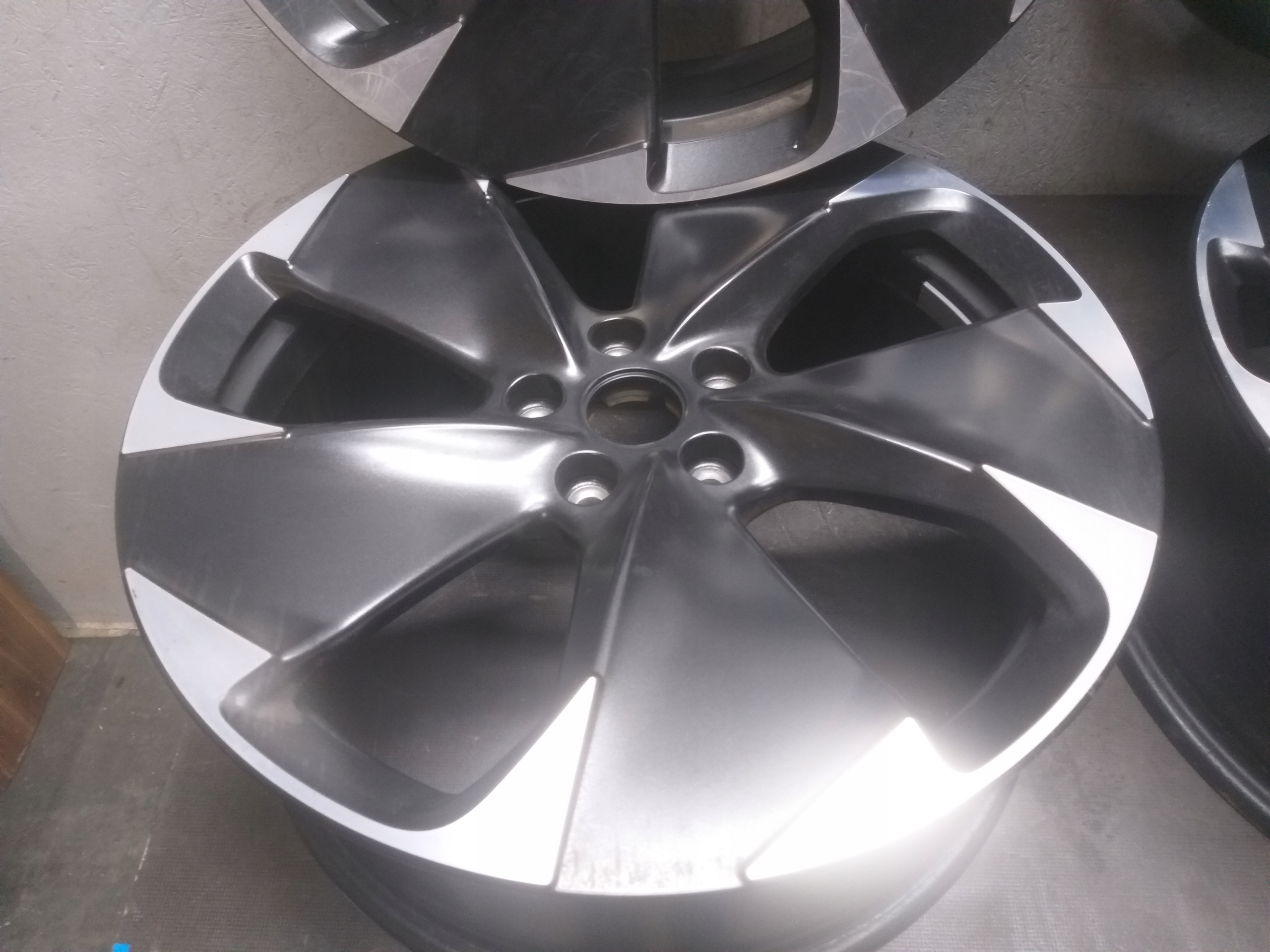 disc discs aluminium CUPRA BORN 7,5J 19" ET50 5X112 10E601025J