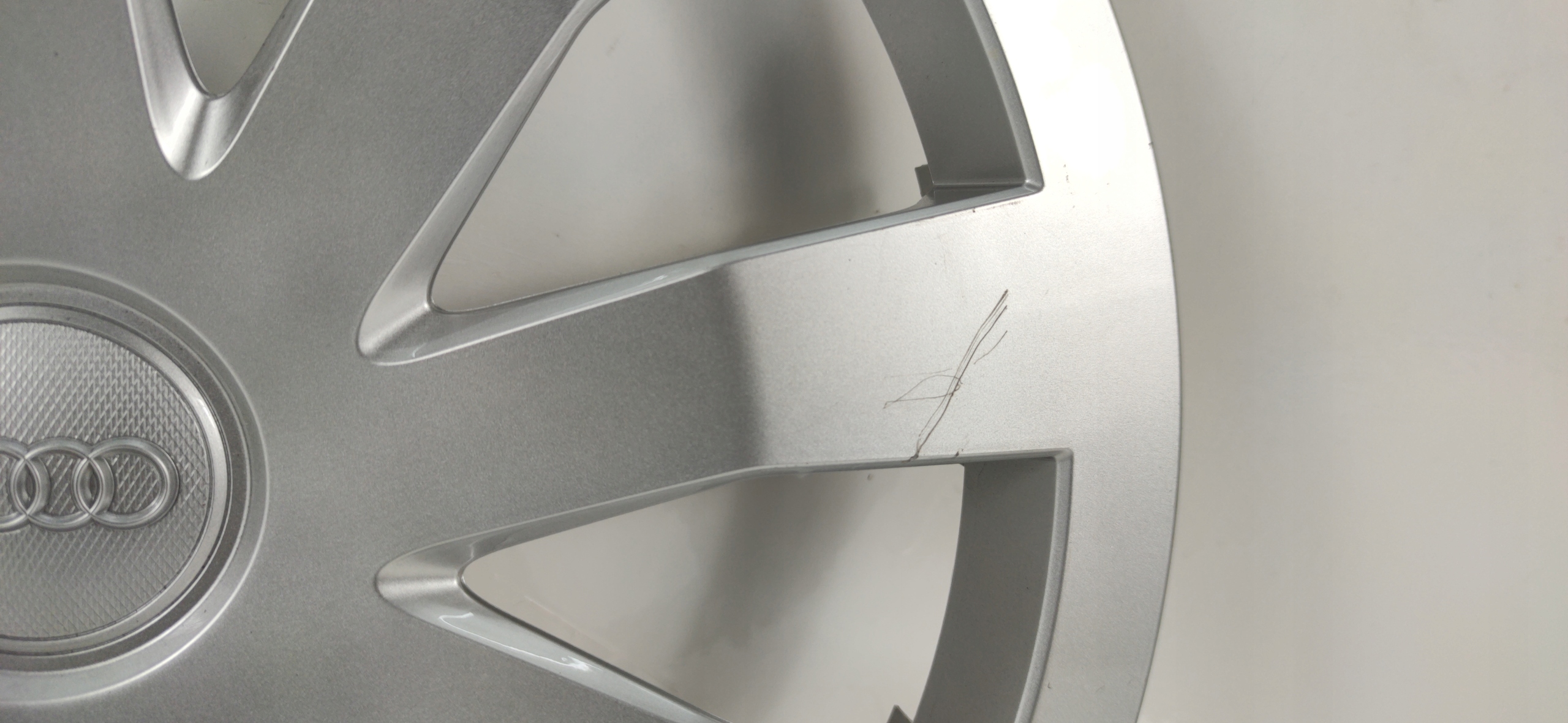 AK66 AUDI A1 II 82A 15" copri - Originale 82A601147