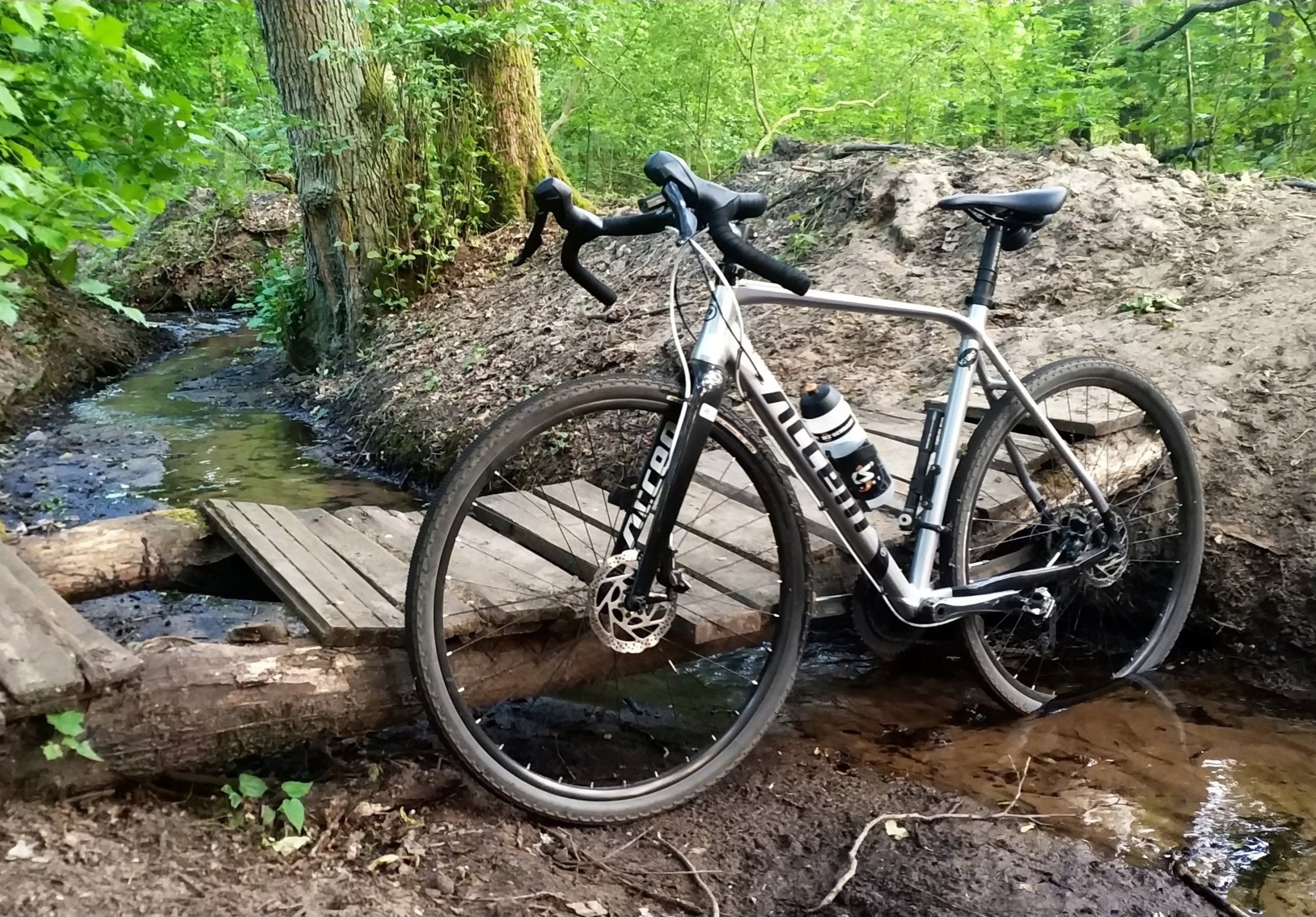 Zestaw do konwersji system bezdętkowy tubeless Trezado 27 mm wentyl presta Kolor dominujący biały